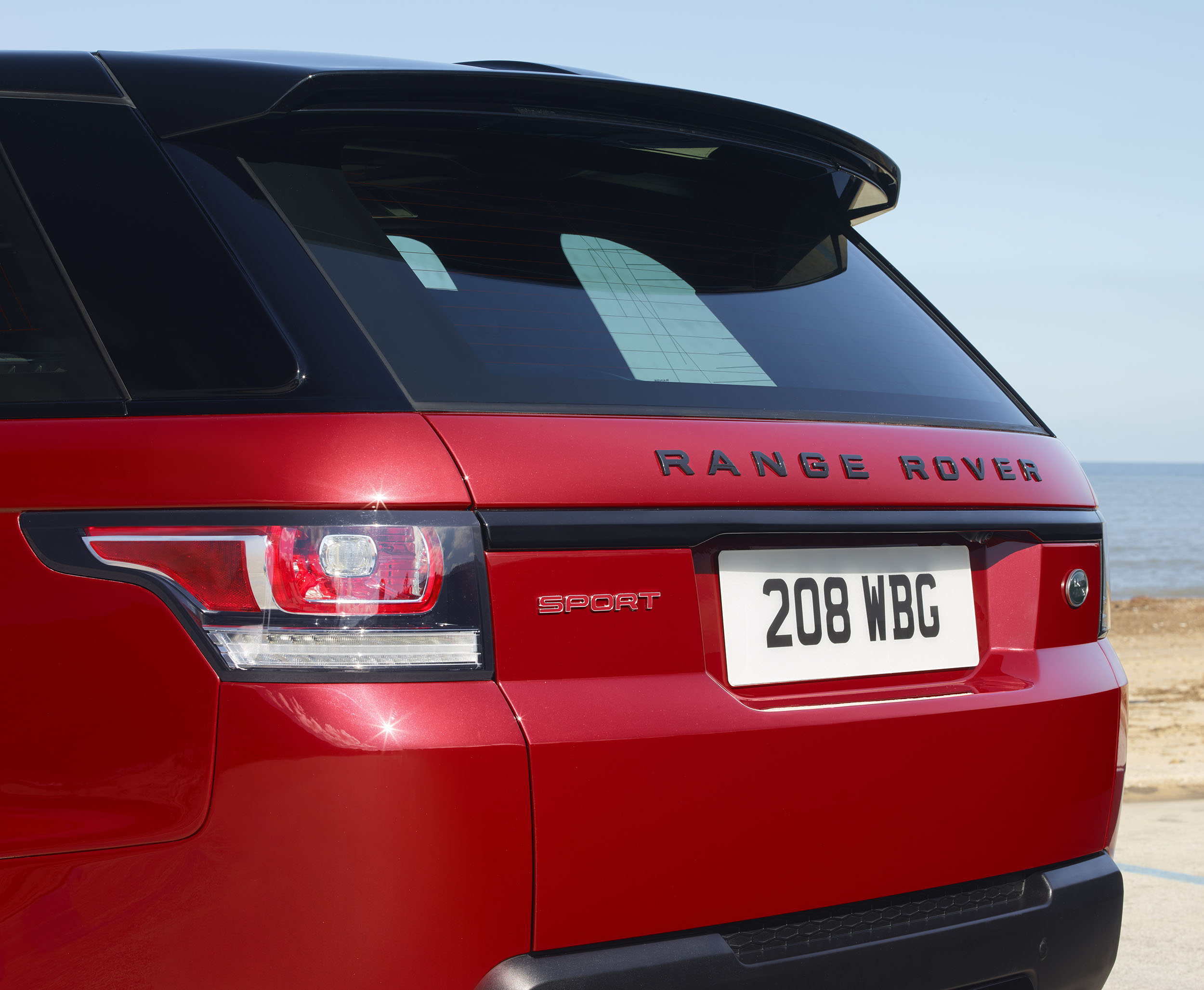 2016 Range Rover Sport HST - HD Pictures @ carsinvasion.com 2016 Range Rover Sport HST - HD Pictures @ carsinvasion.com