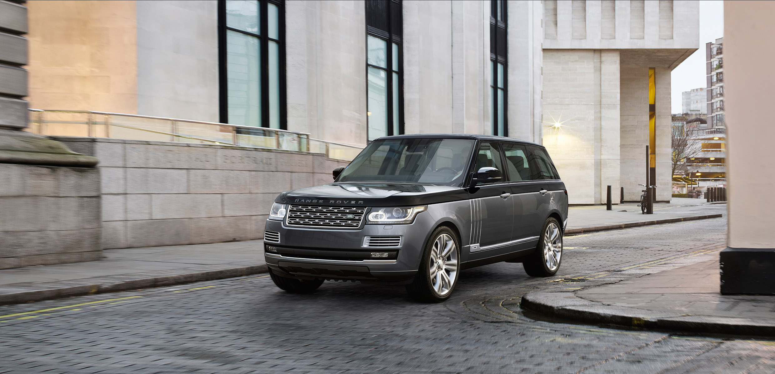 Range Rover SVAutobiography photo #1