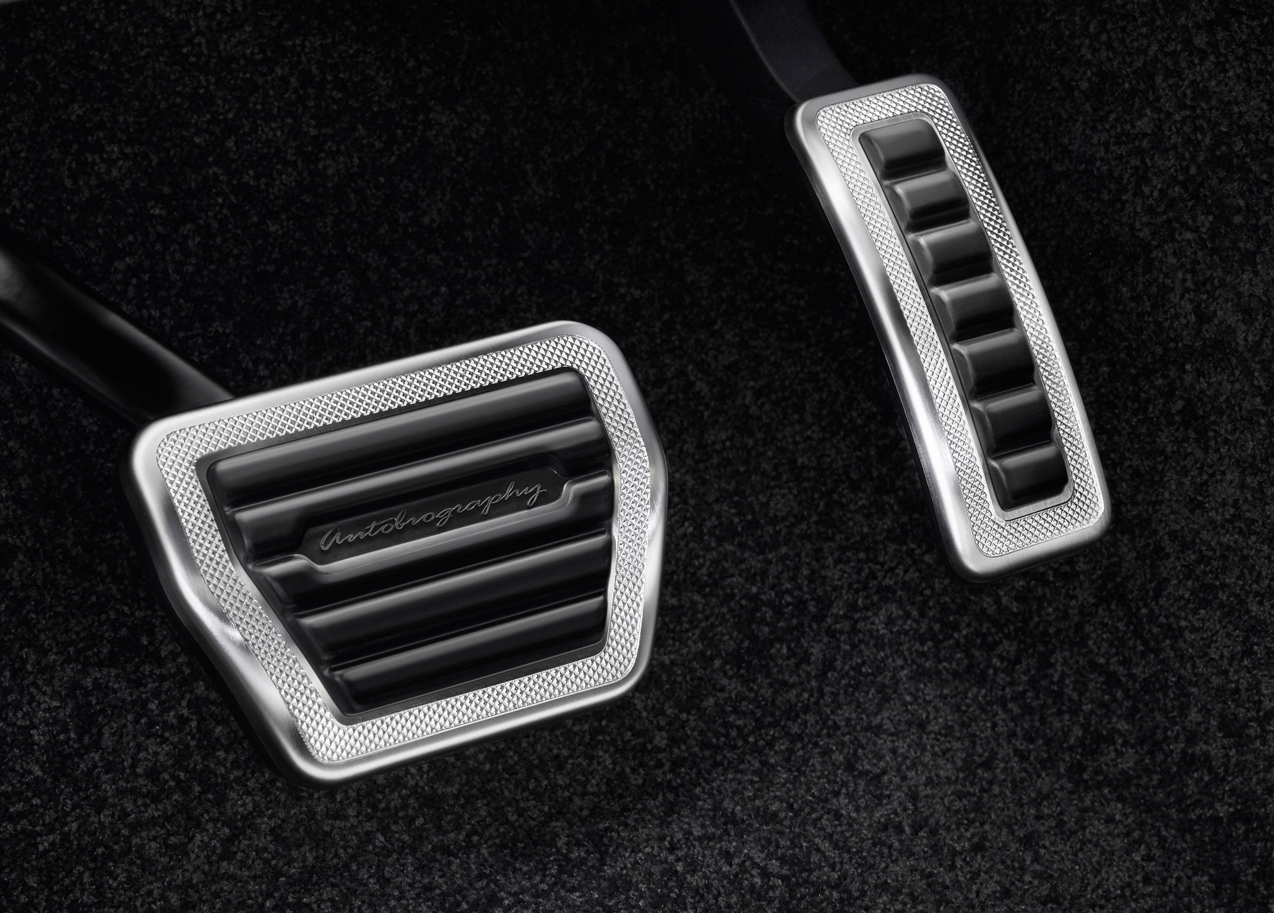 Range Rover SVAutobiography photo #18