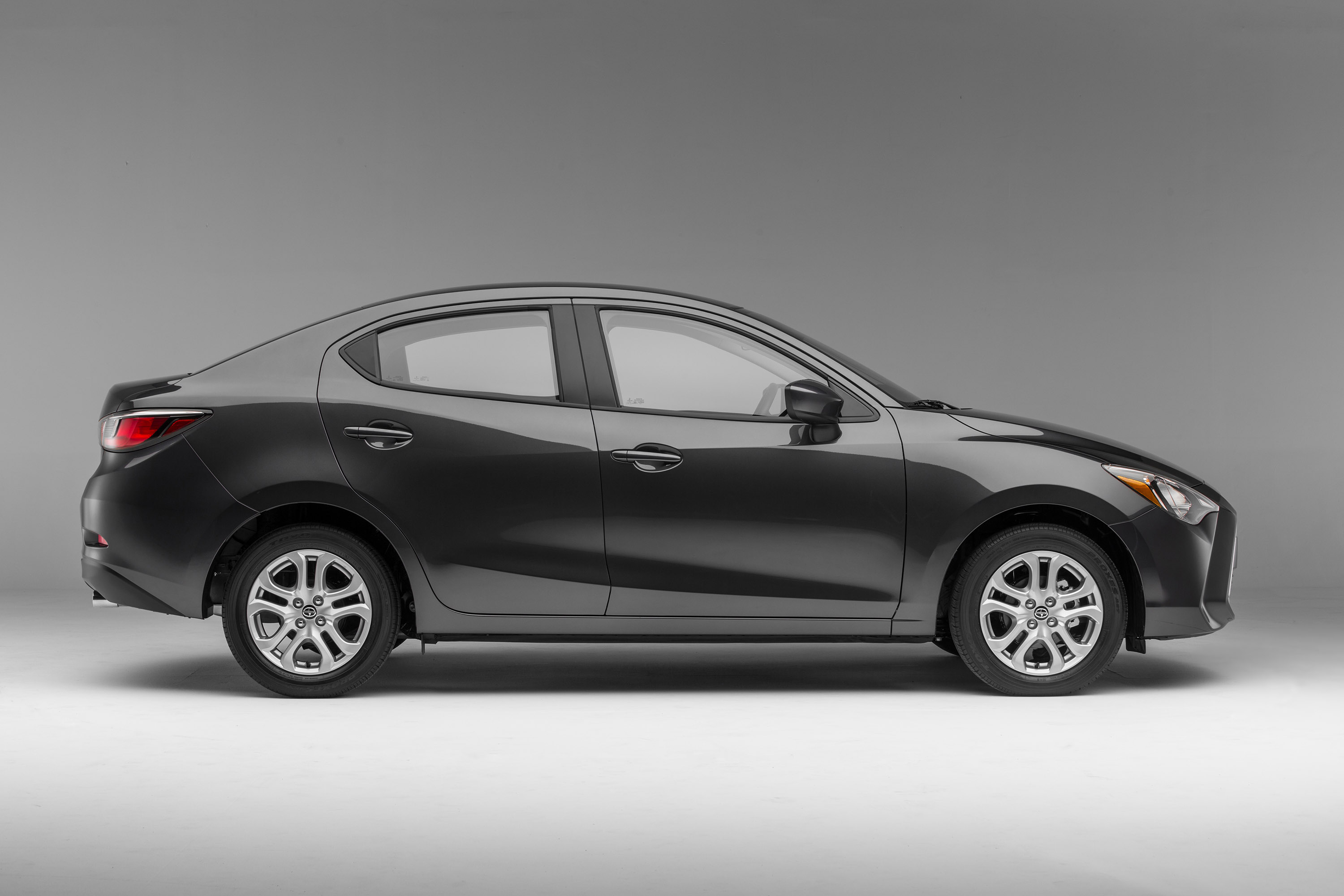 Scion iA photo #18