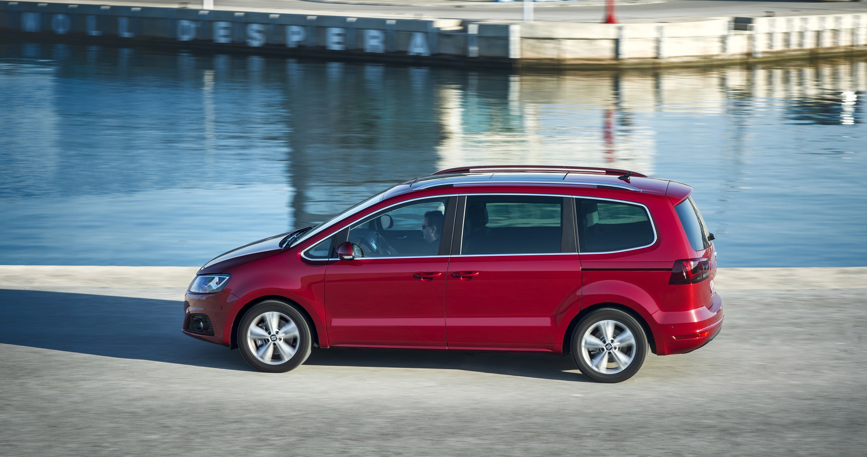 Seat Alhambra 2016