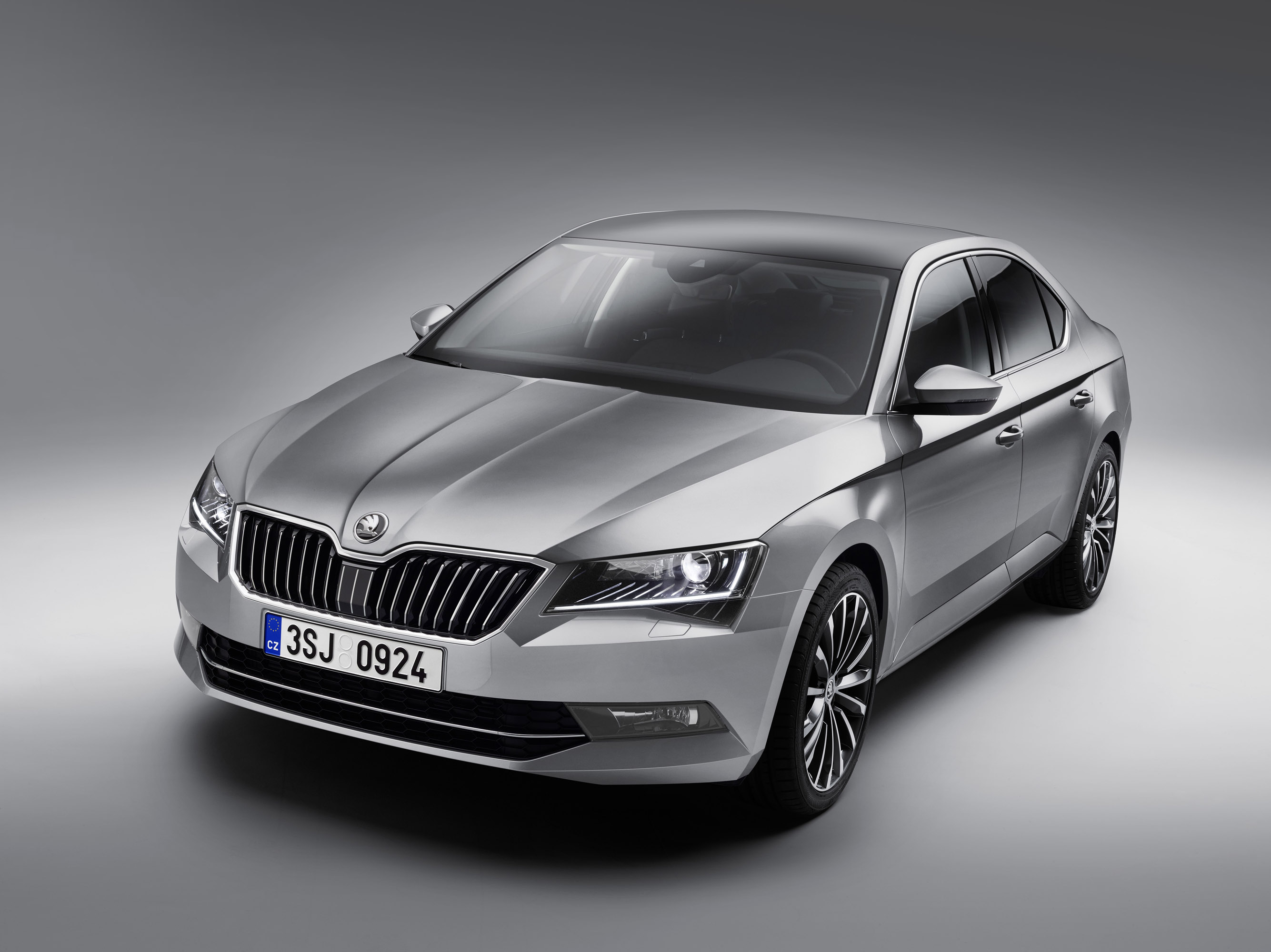 Skoda Superb photo #1