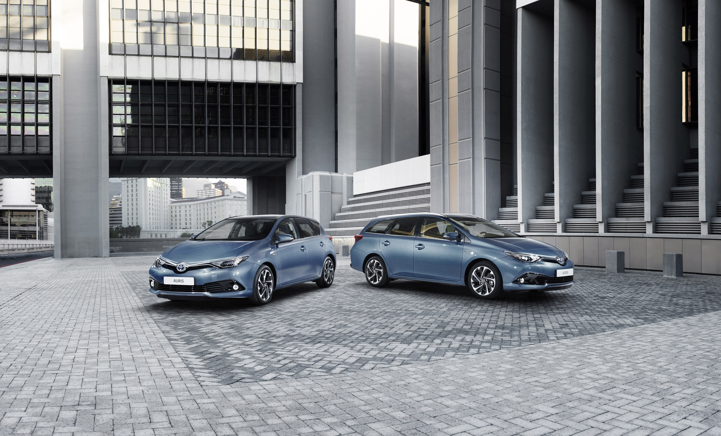 Toyota Auris photo #1