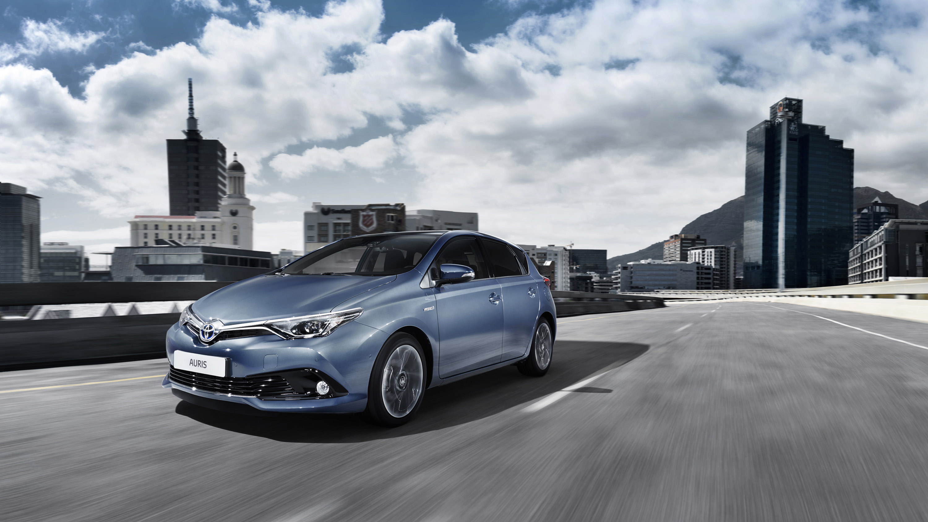 Toyota Auris photo #4