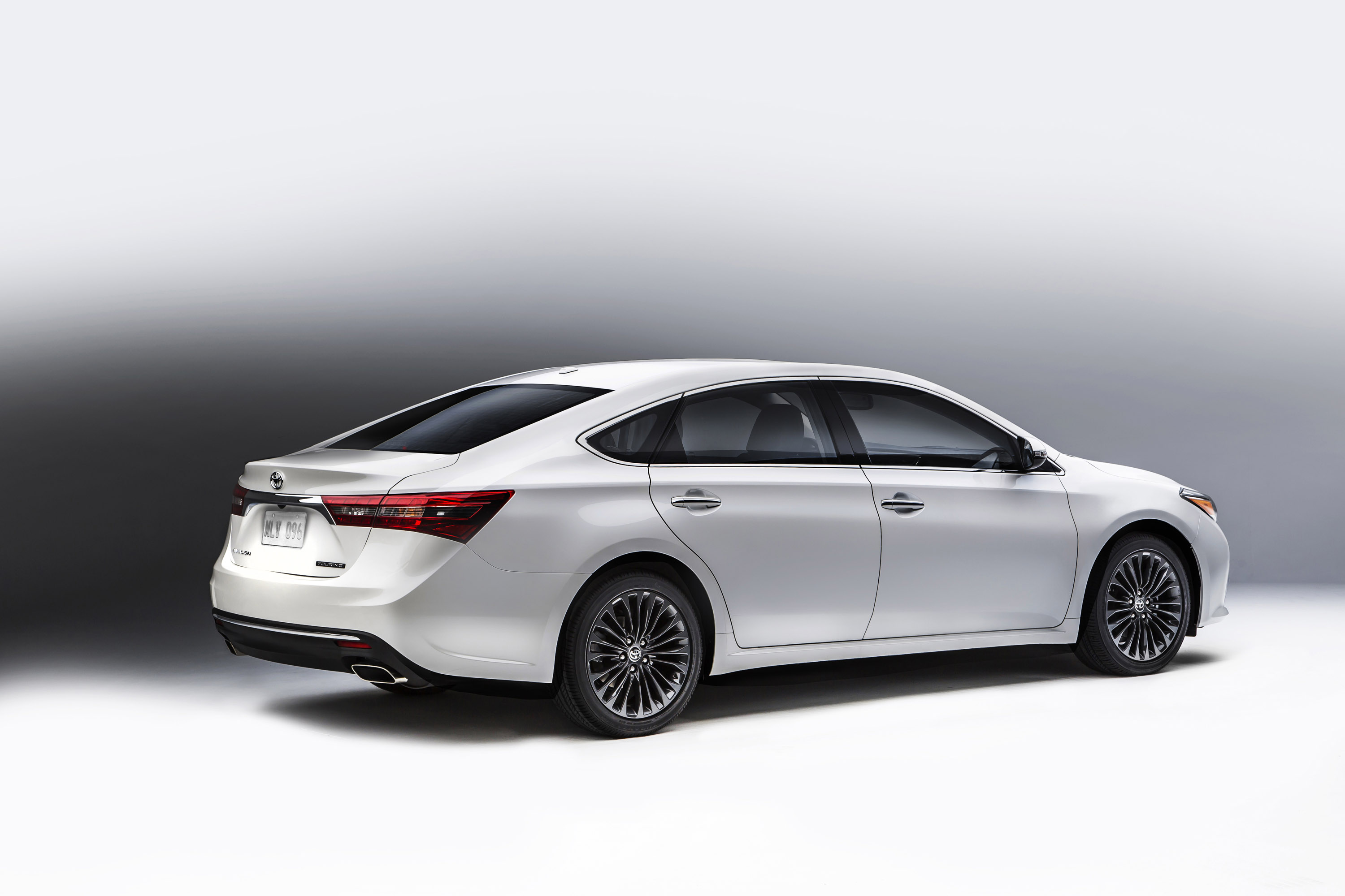 Toyota Avalon photo #6