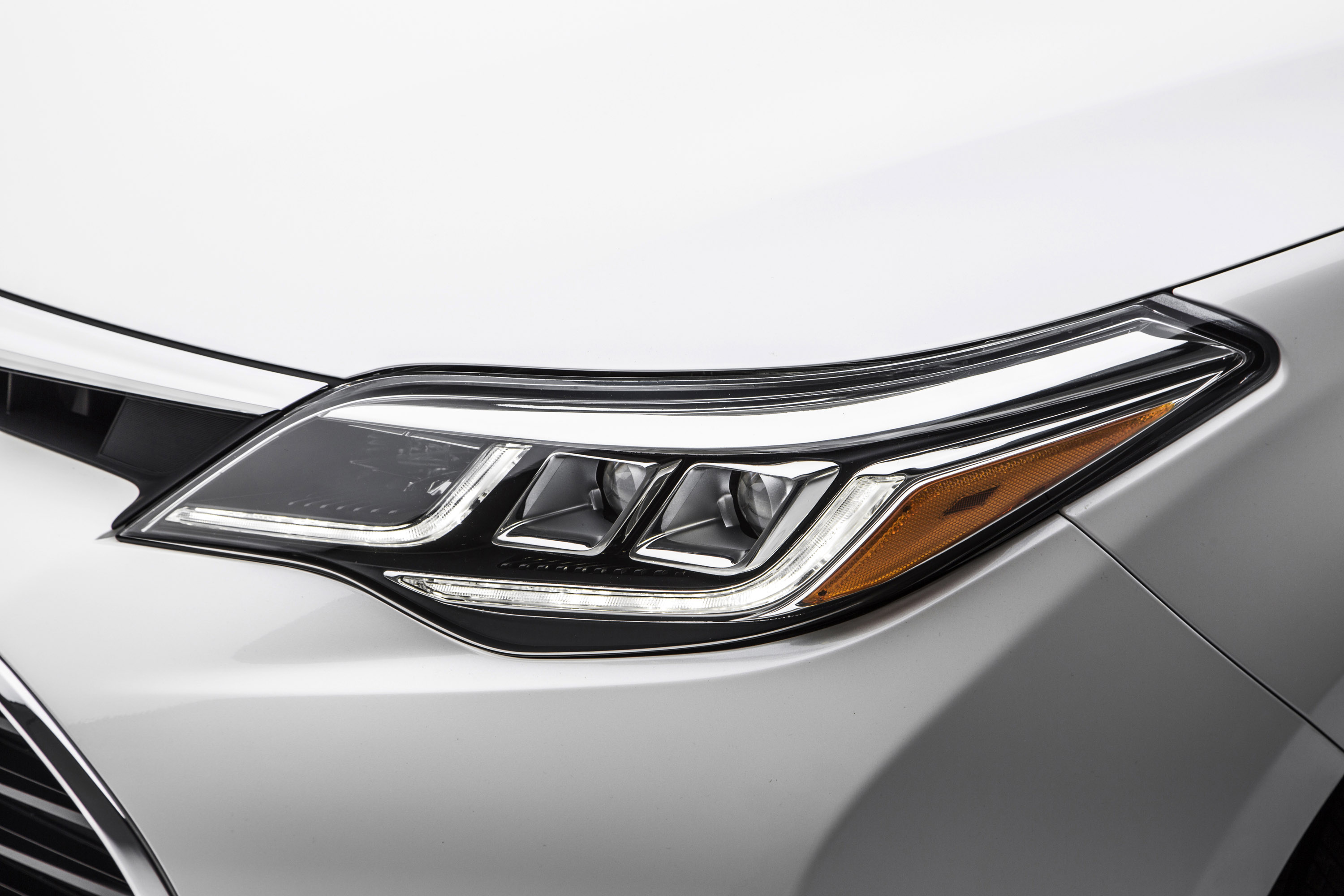 Toyota Avalon photo #9