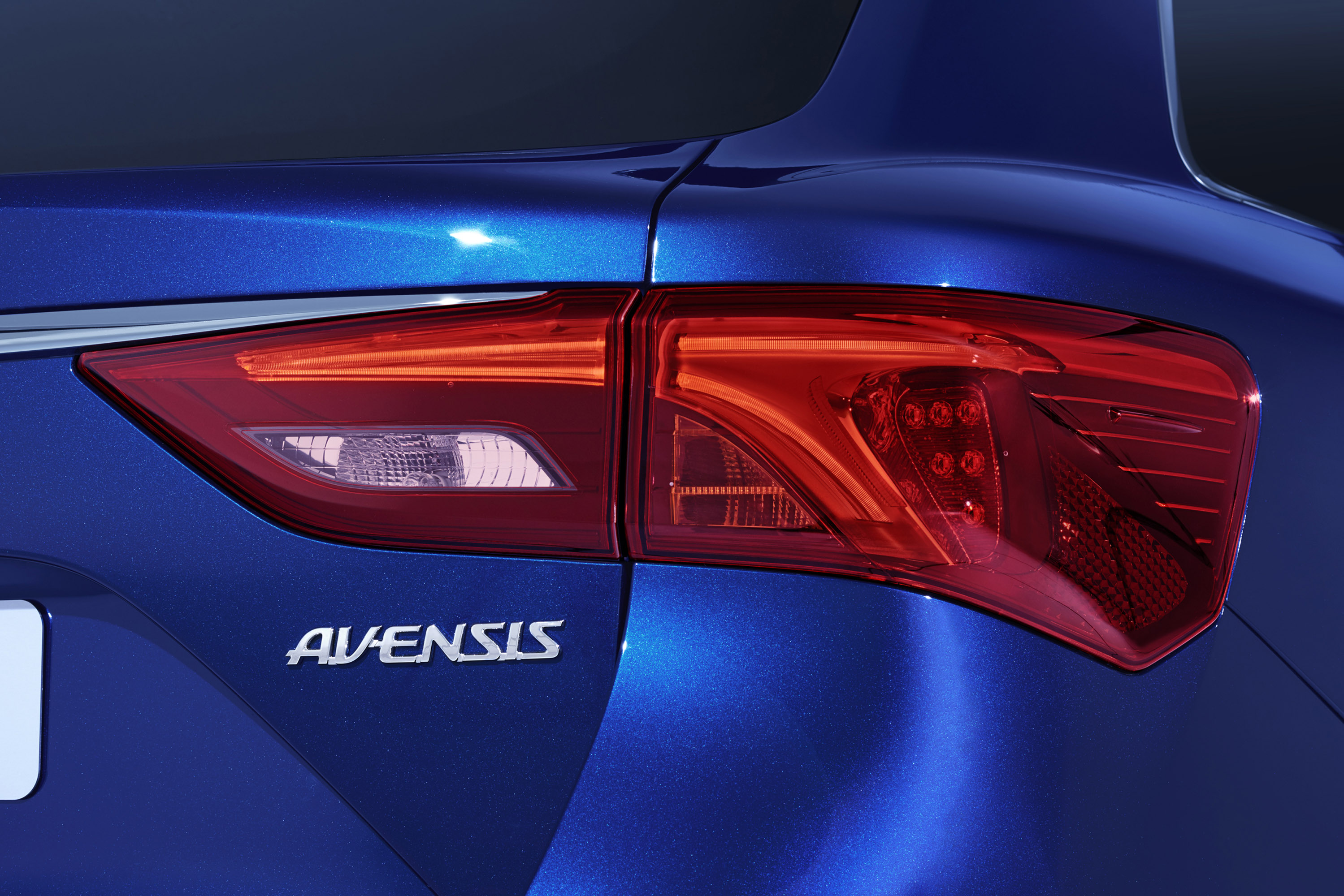 Toyota Avensis photo #26