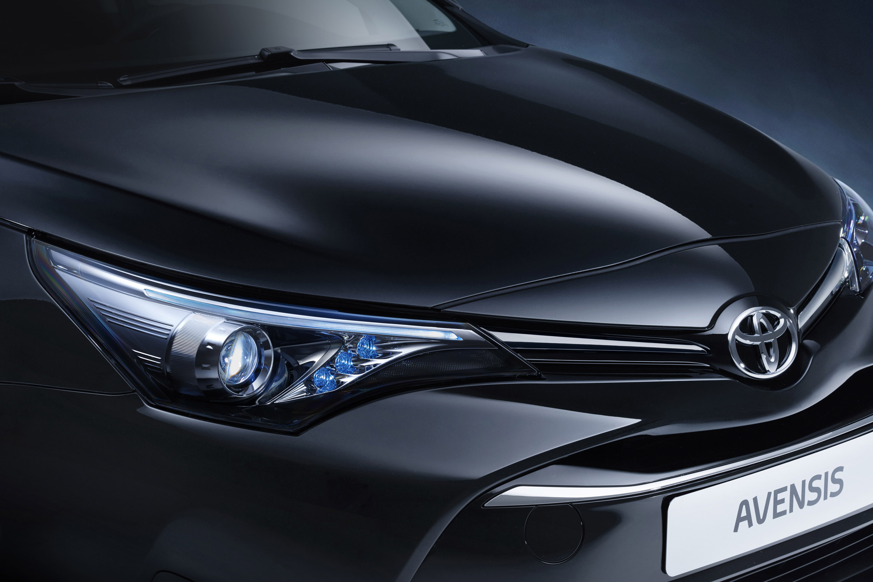 Toyota Avensis photo #28