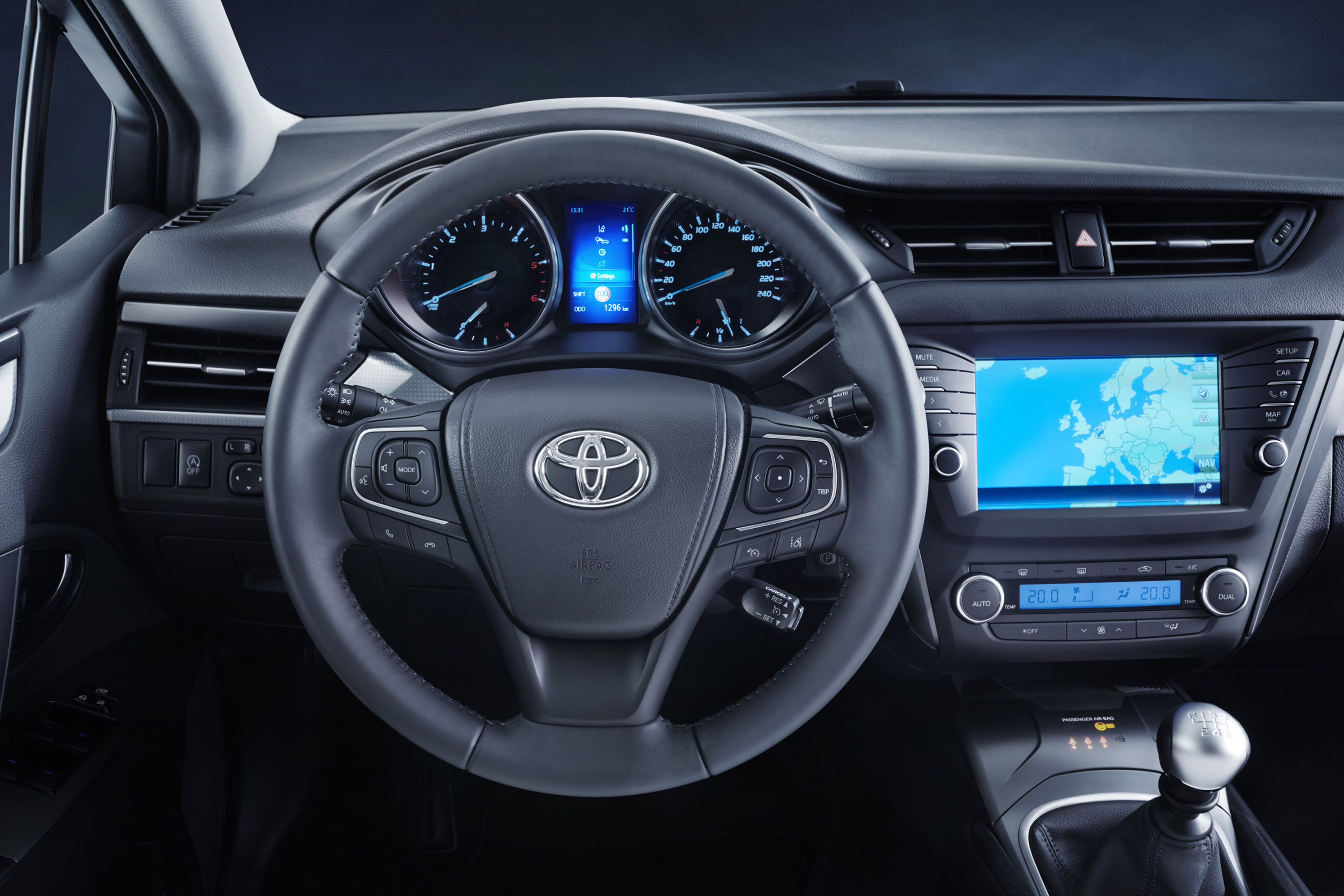 Toyota Avensis photo #37