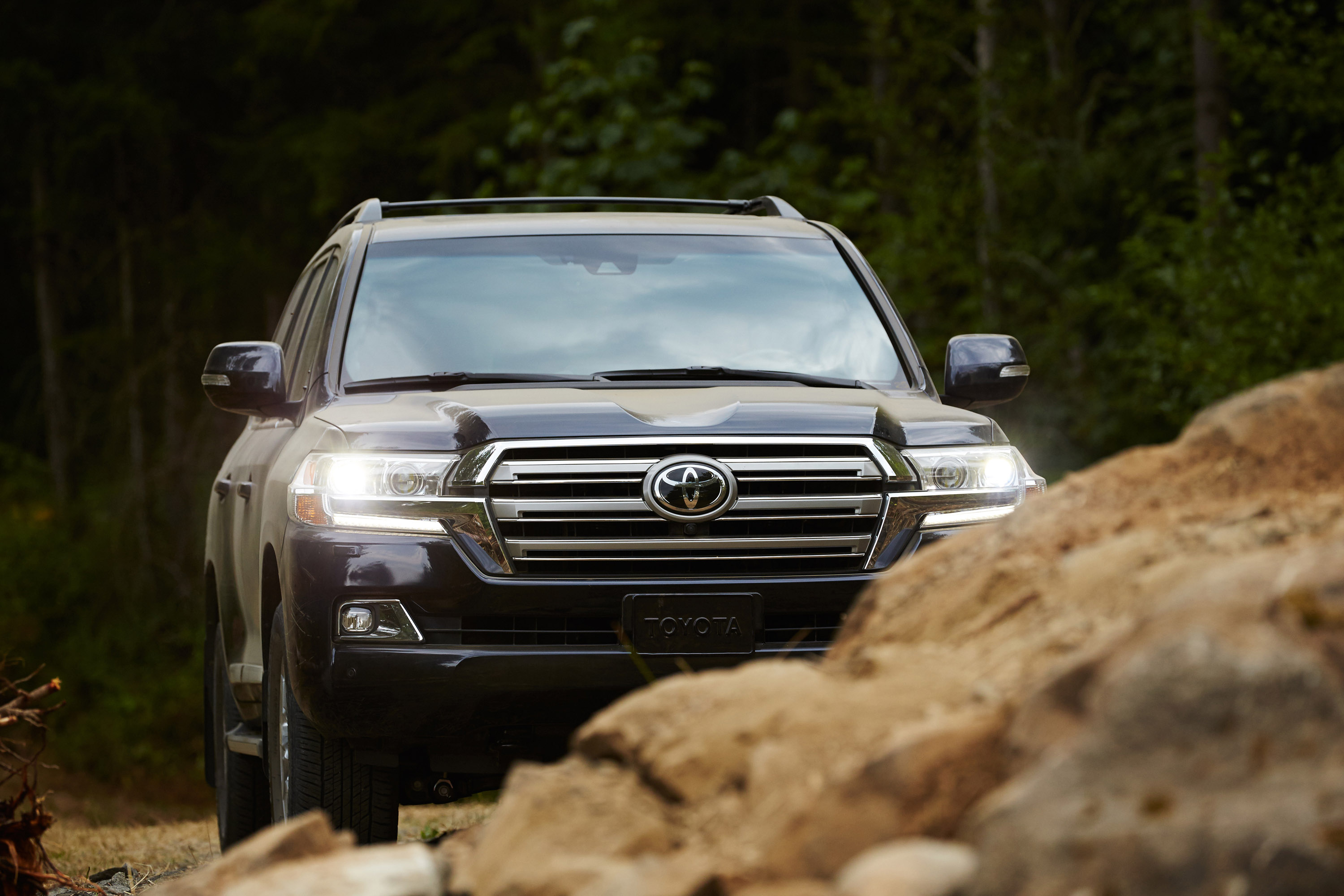 Toyota Land Cruiser photo #15