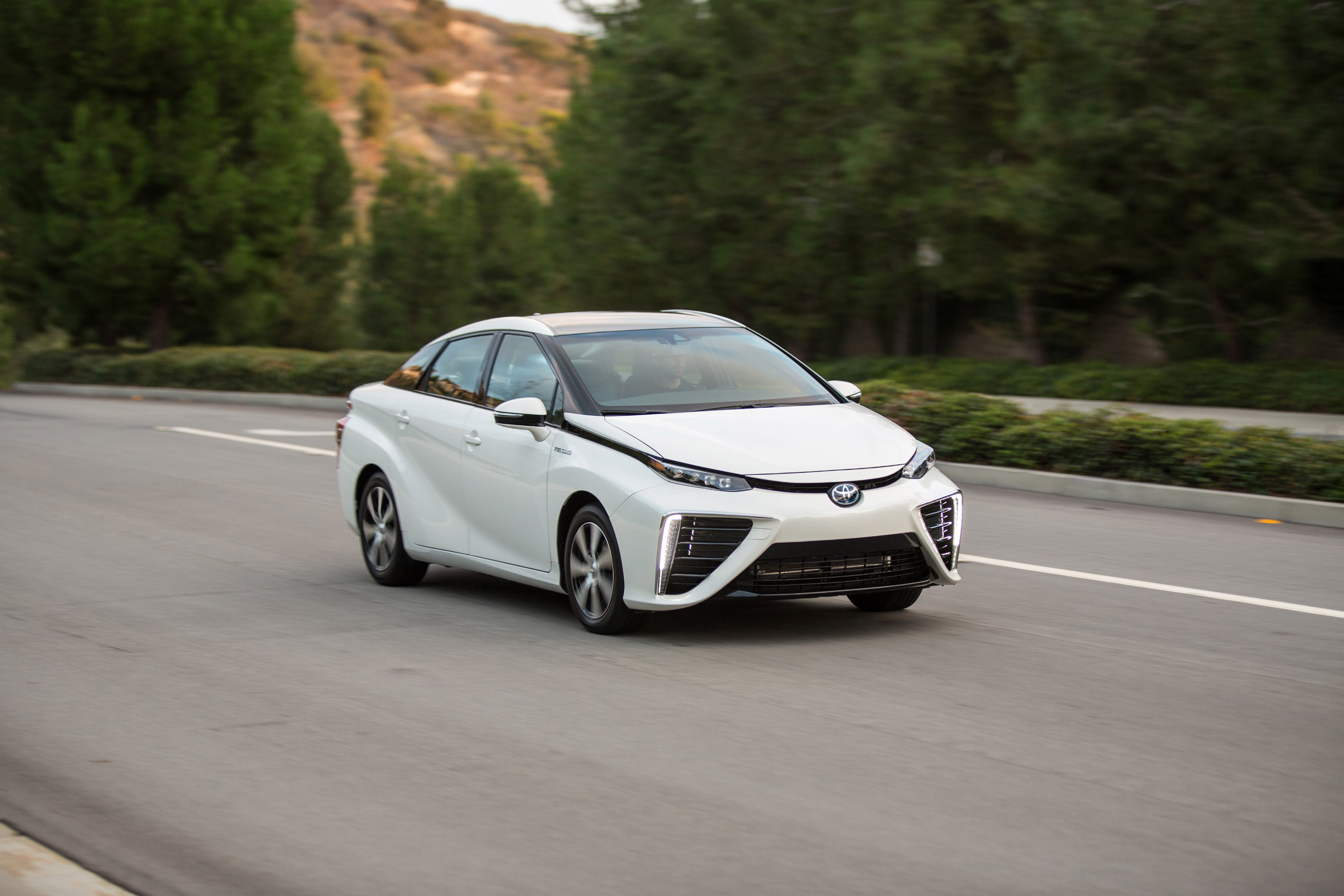 Toyota Mirai photo #20