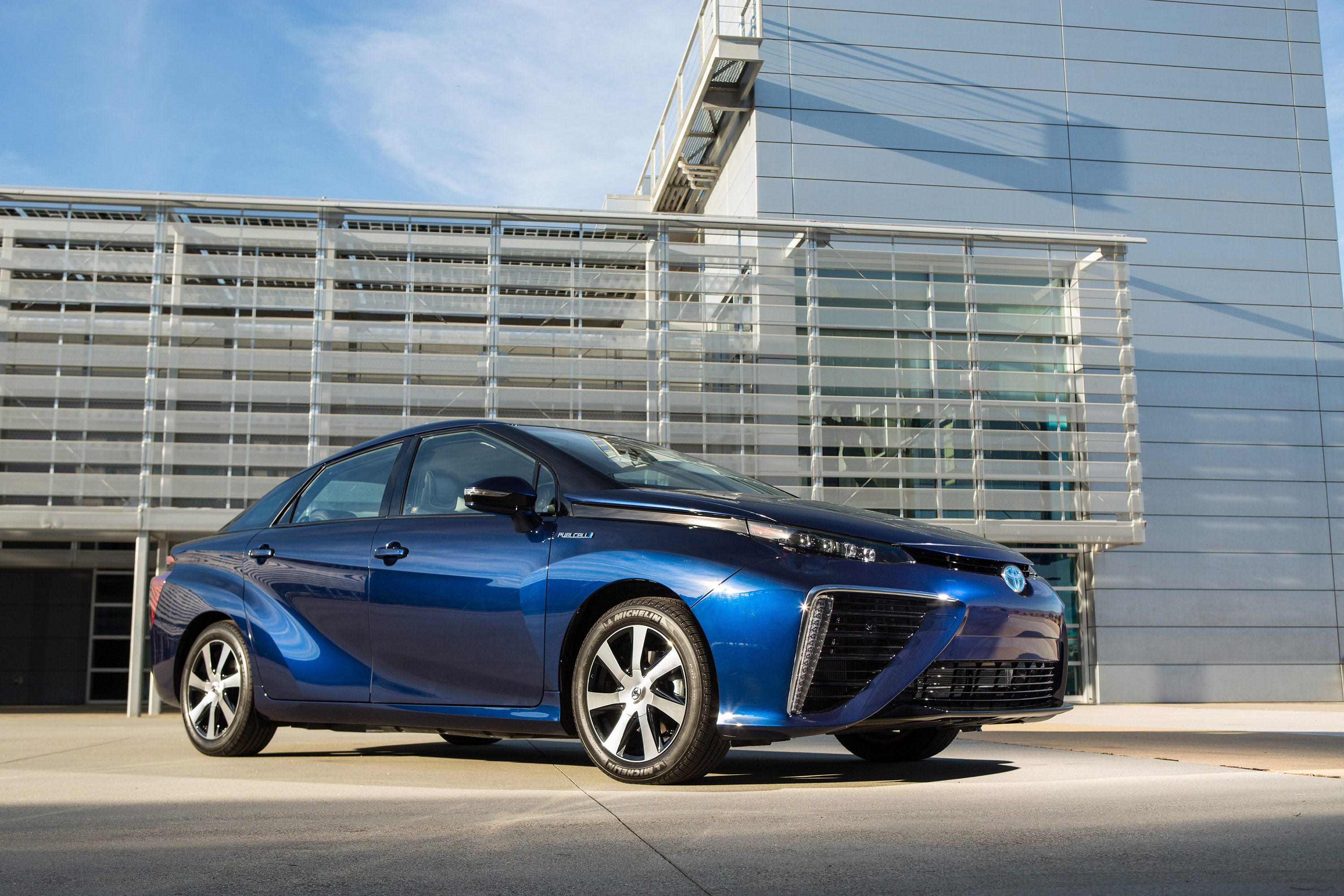 Toyota Mirai photo #25
