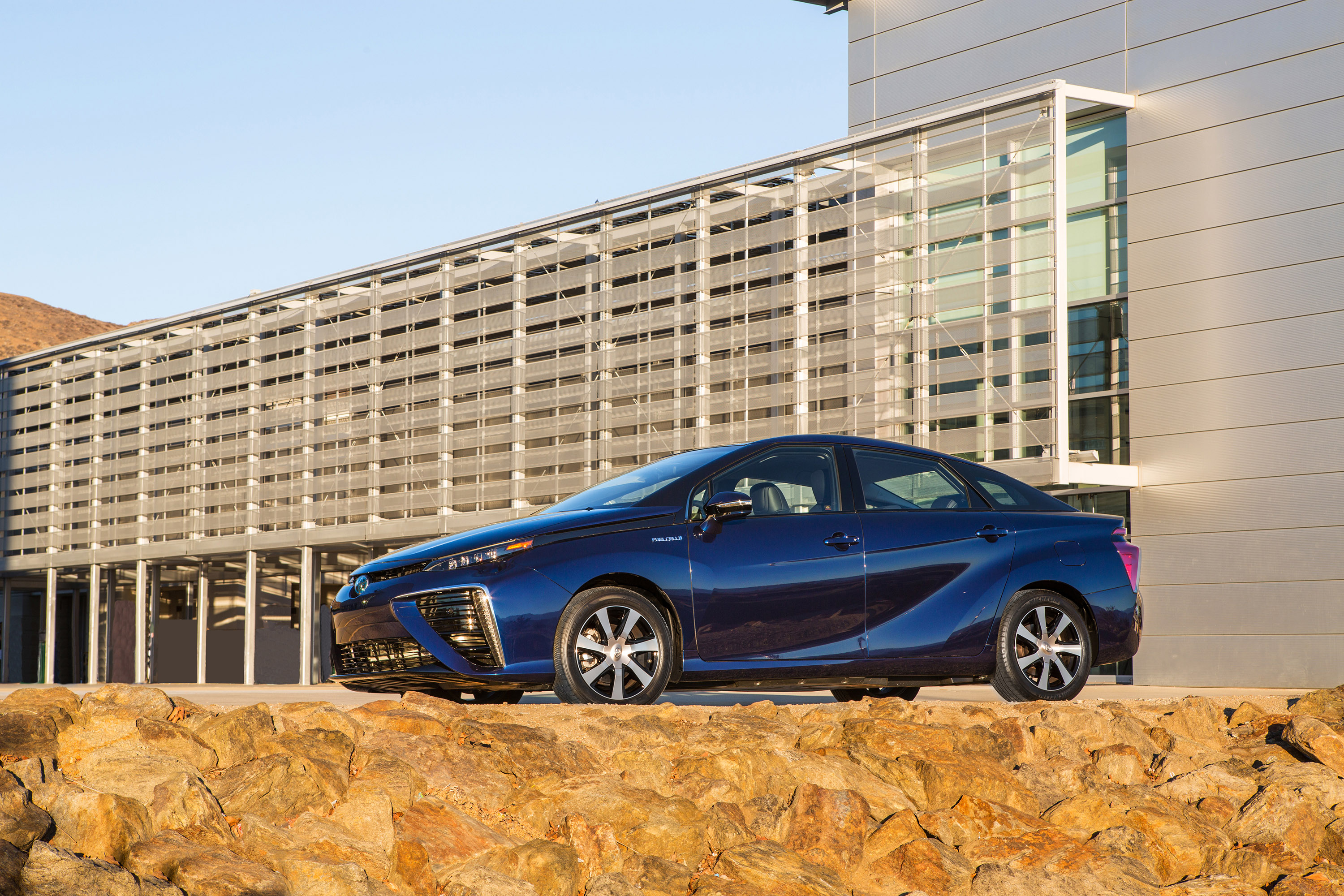 Toyota Mirai photo #29