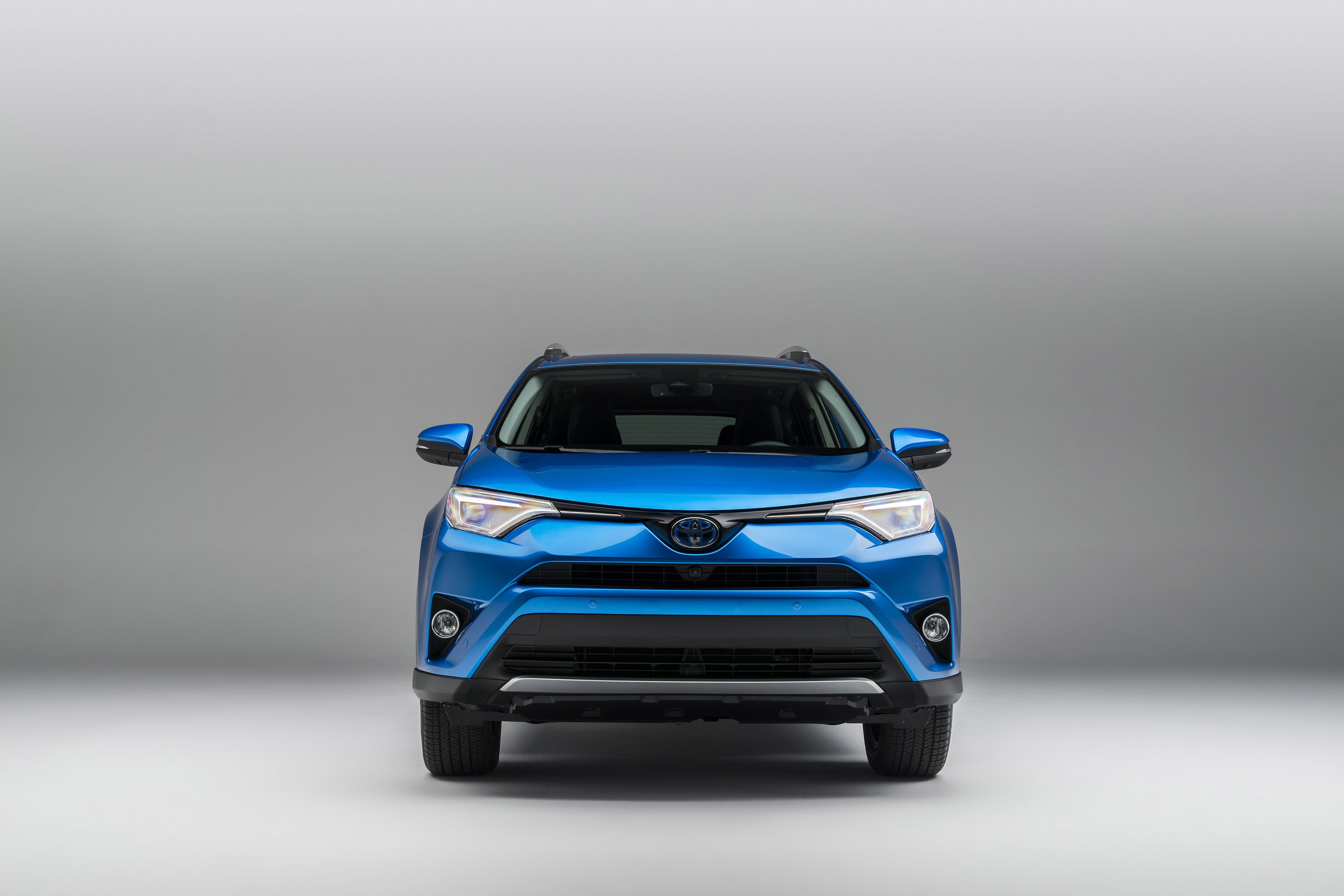 Toyota RAV4 Hybrid photo #3