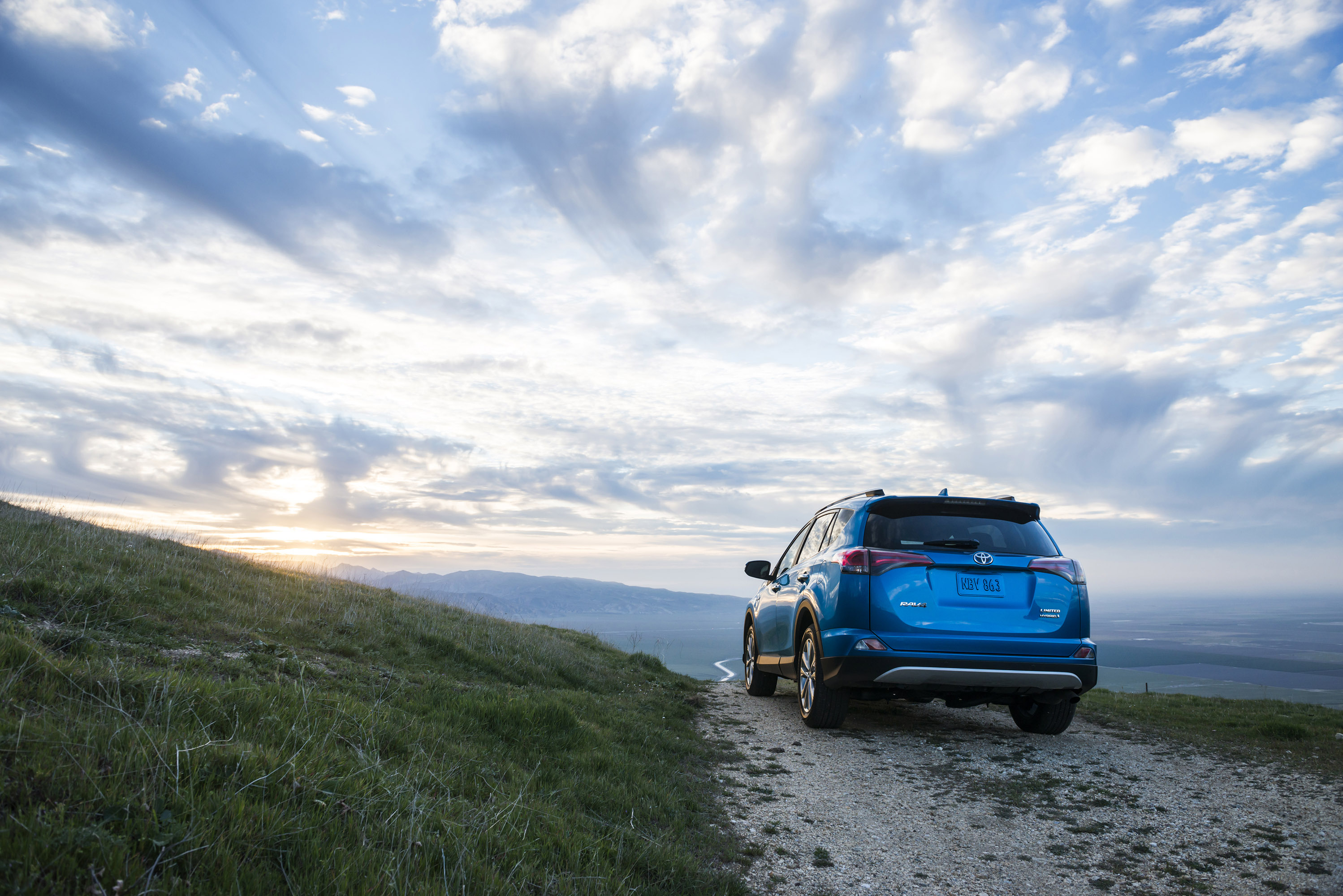Toyota RAV4 Hybrid photo #19