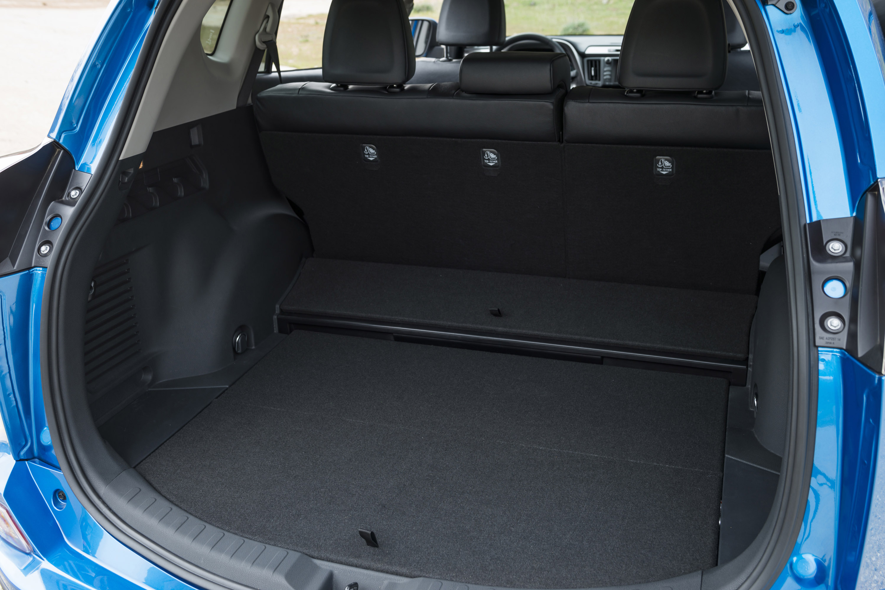 Toyota RAV4 Hybrid photo #36