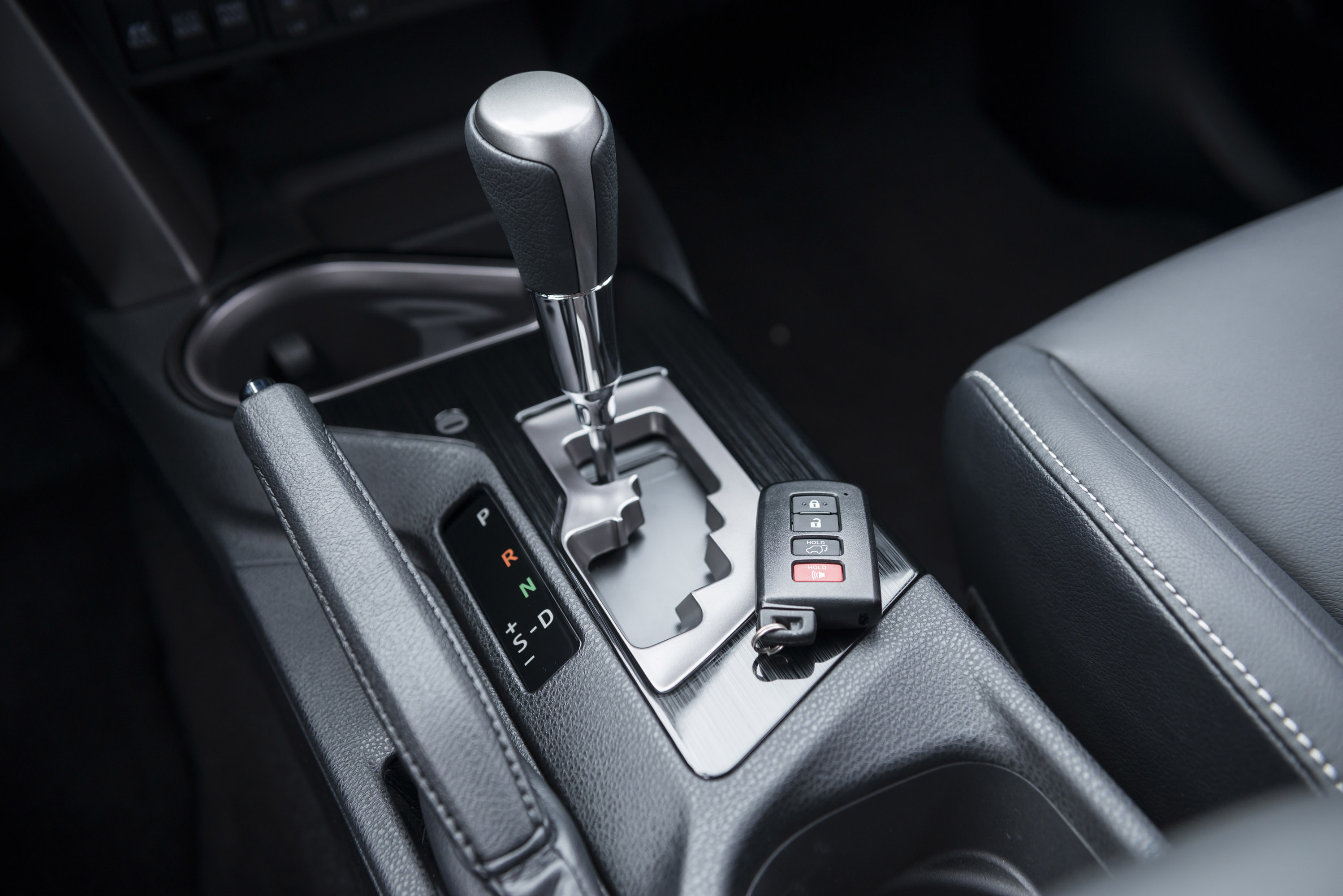 Toyota RAV4 Hybrid photo #40