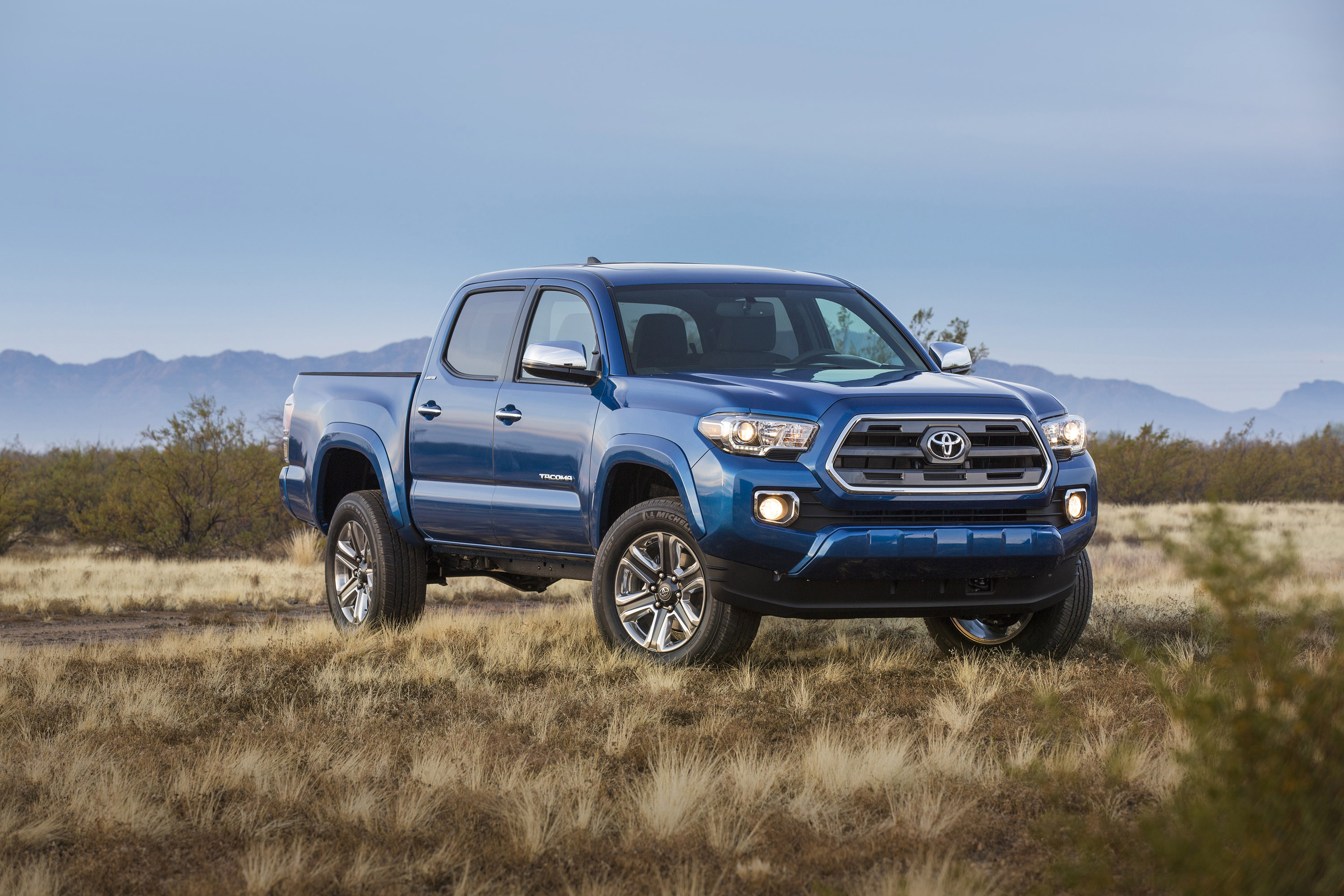 2016 Toyota Tacoma Hd Pictures