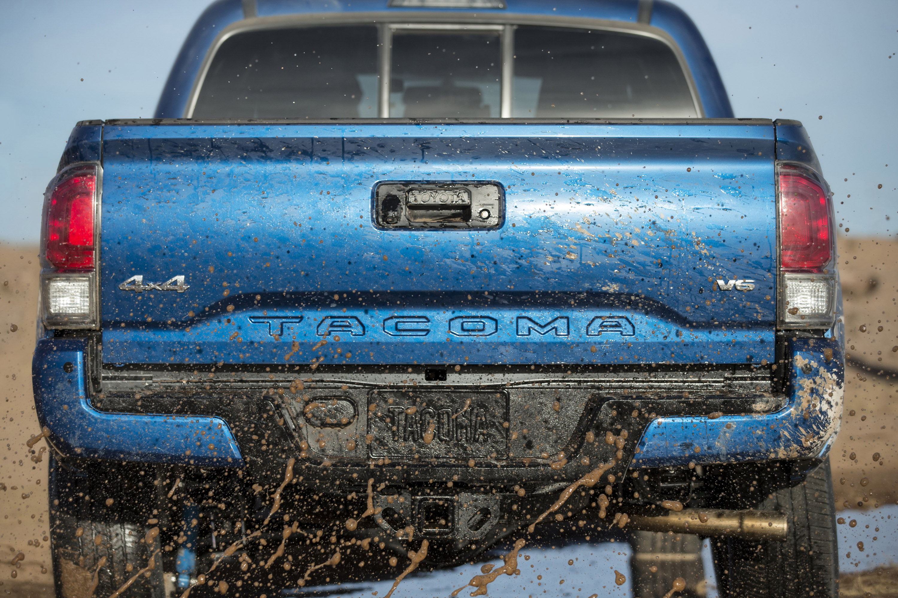 Toyota Tacoma photo #22