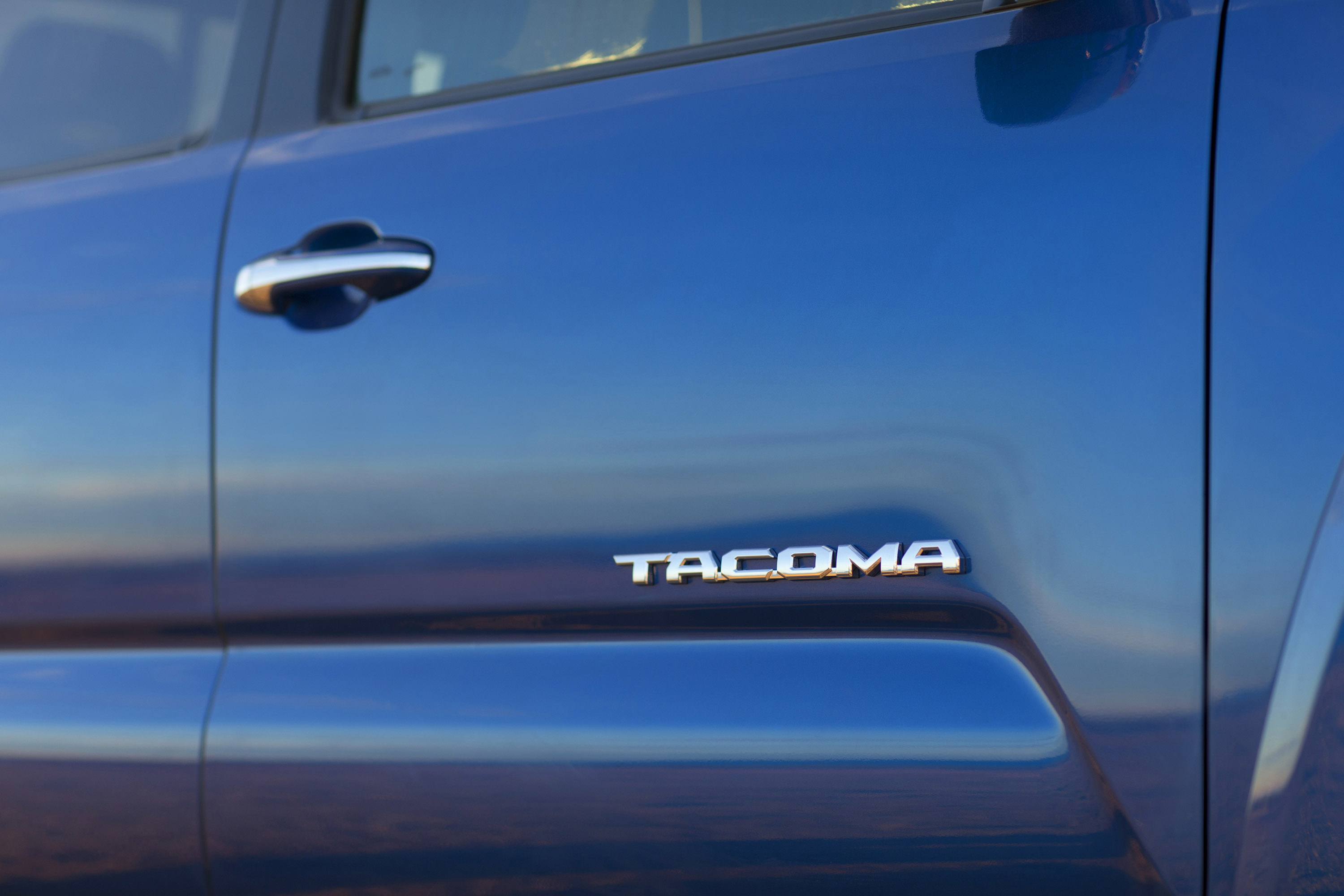 Toyota Tacoma photo #24