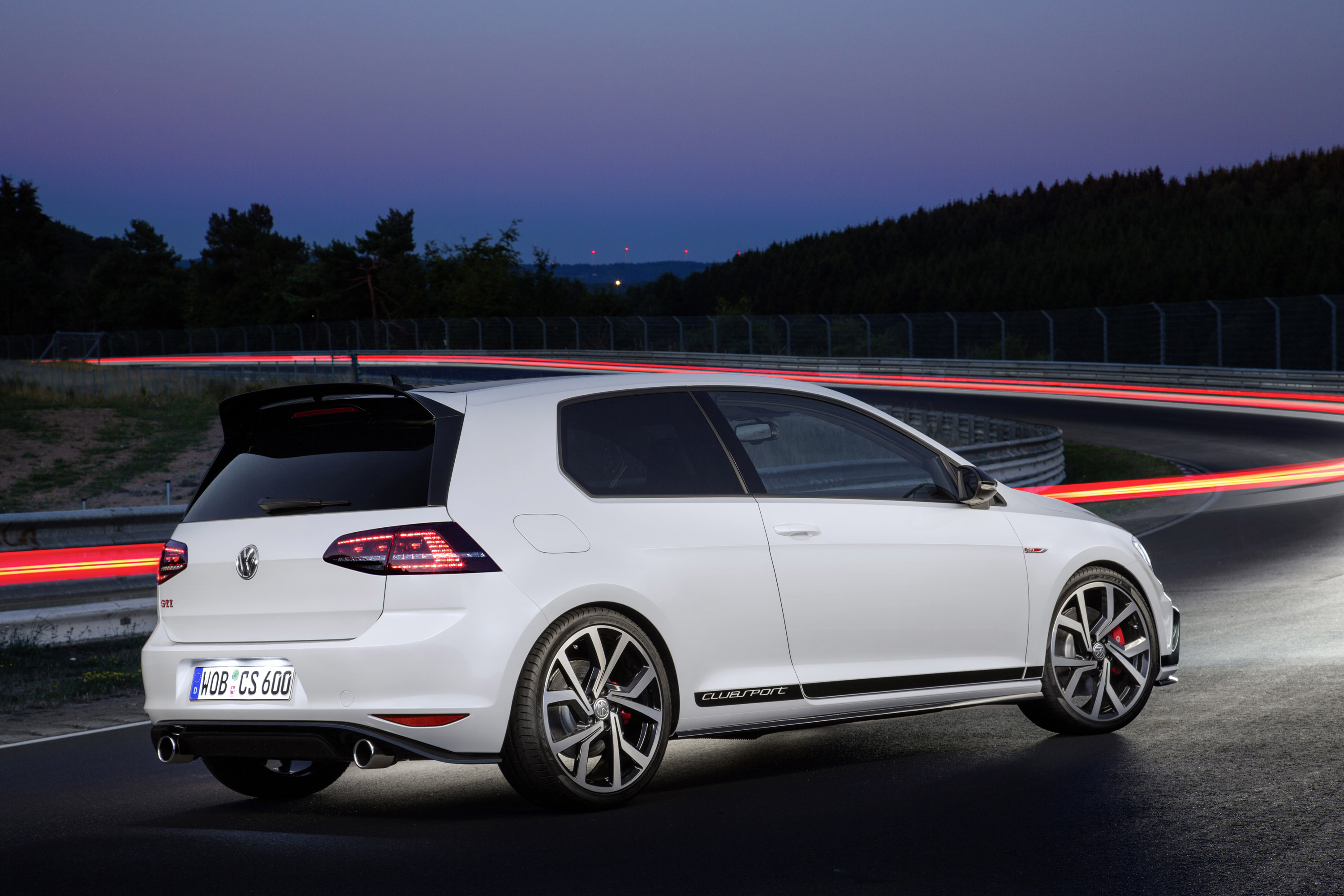 Volkswagen Golf GTI Clubsport photo #17