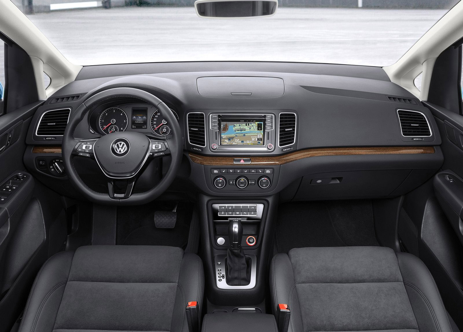 Volkswagen Sharan photo #13