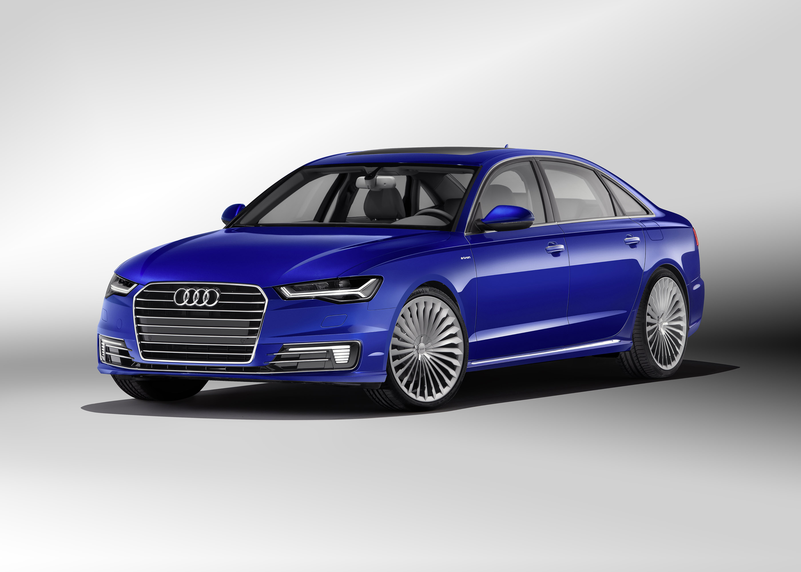 Audi A6L e-tron photo #1