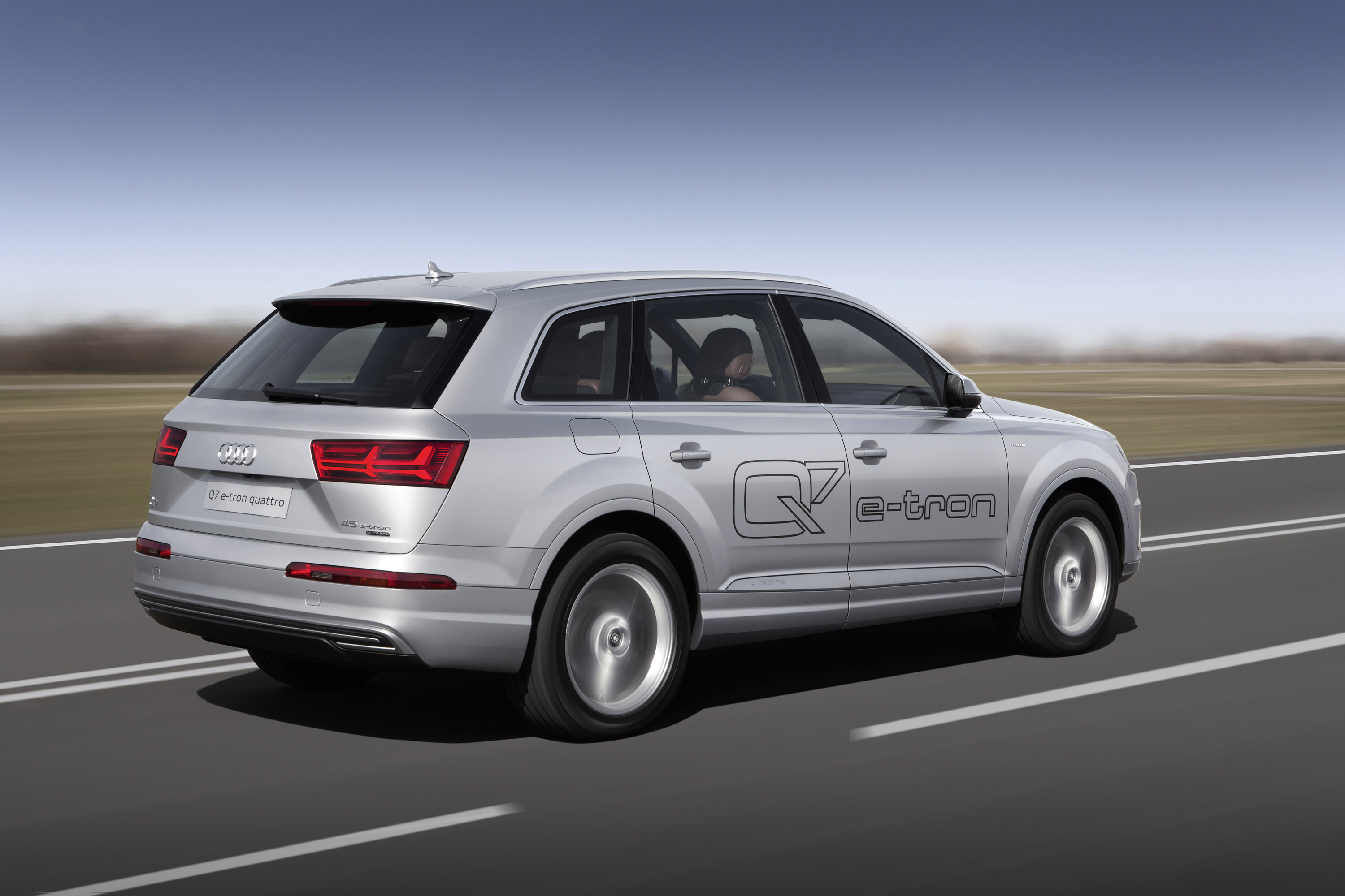 Audi Q7 e-tron 2.0 TFSI quattro photo #15