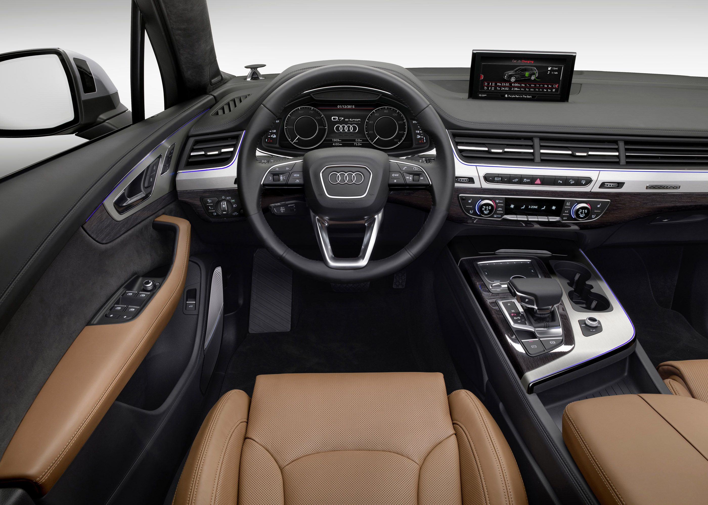 Audi Q7 e-tron 3.0 TDI quattro photo #8