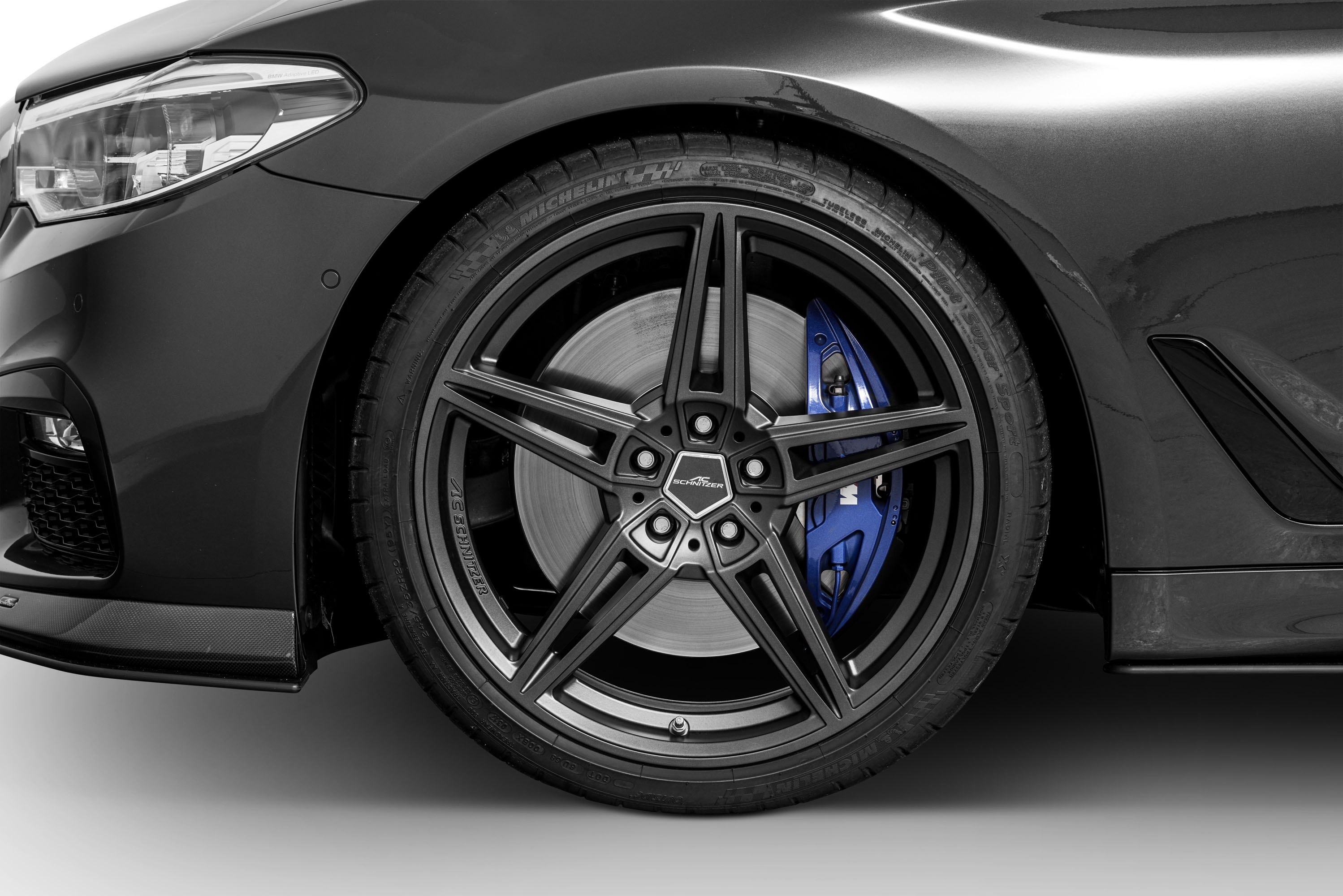 BMW 5 series G30 and G31 photo #20