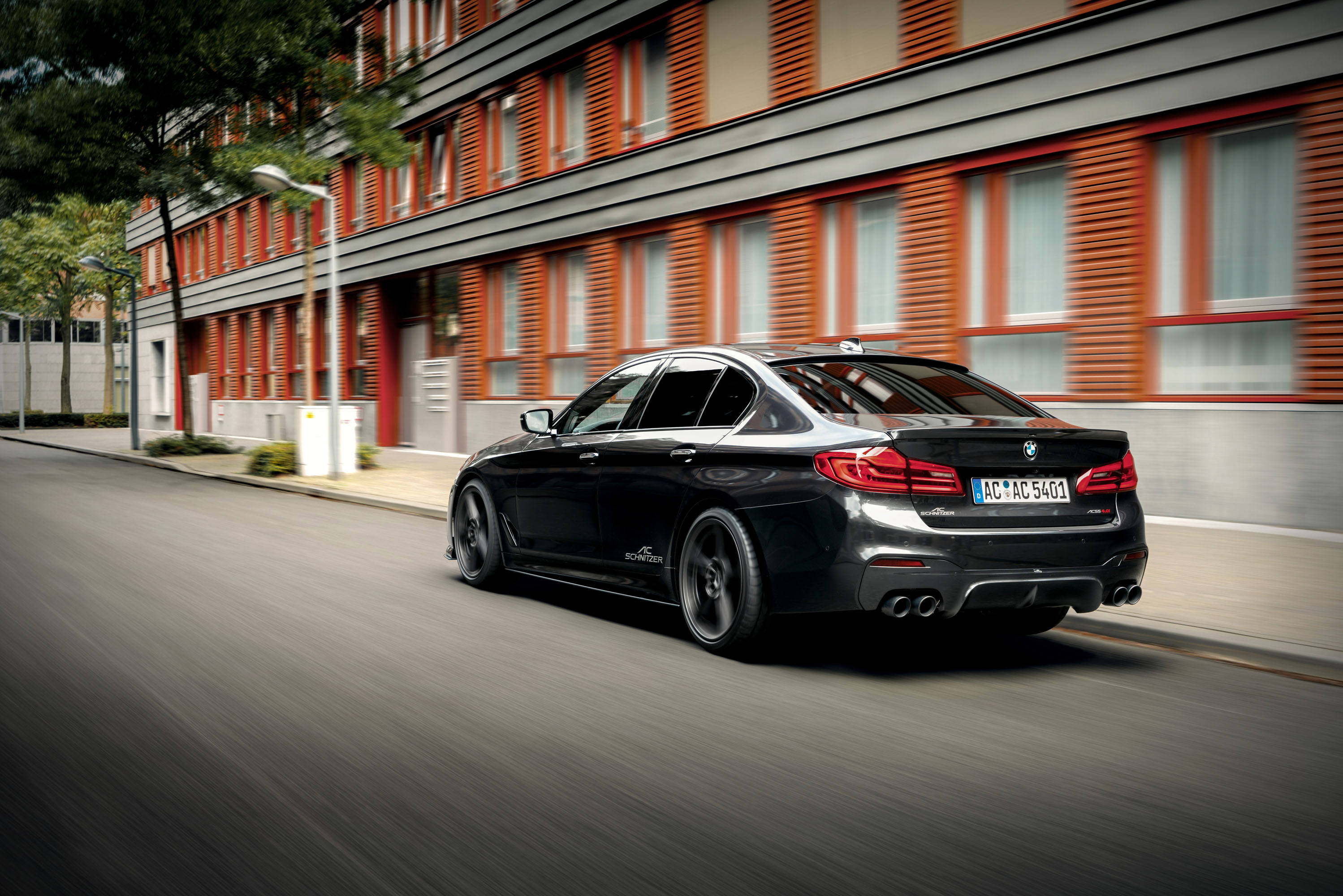 BMW 5 series G30 and G31 photo #39