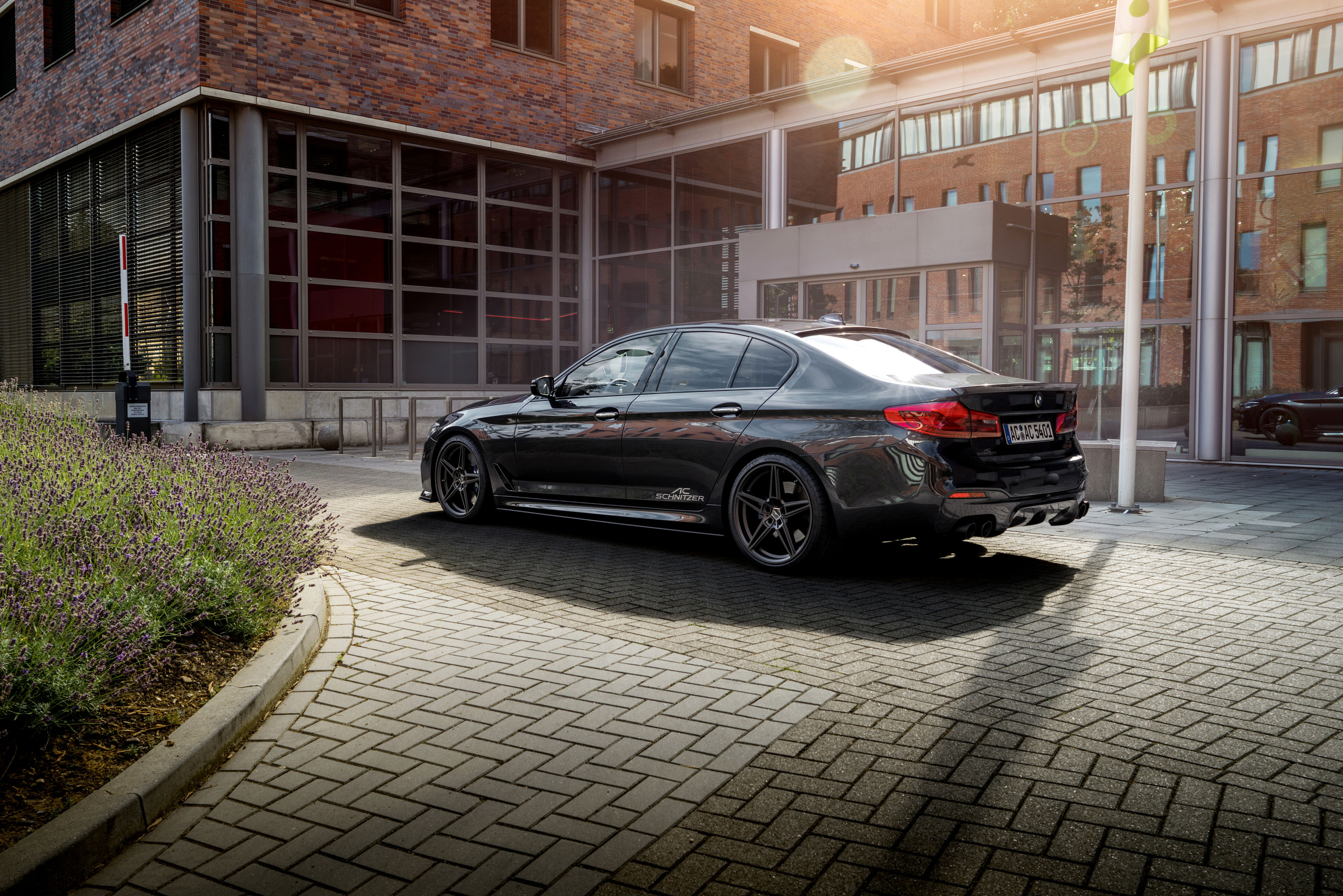 BMW 5 series G30 and G31 photo #41