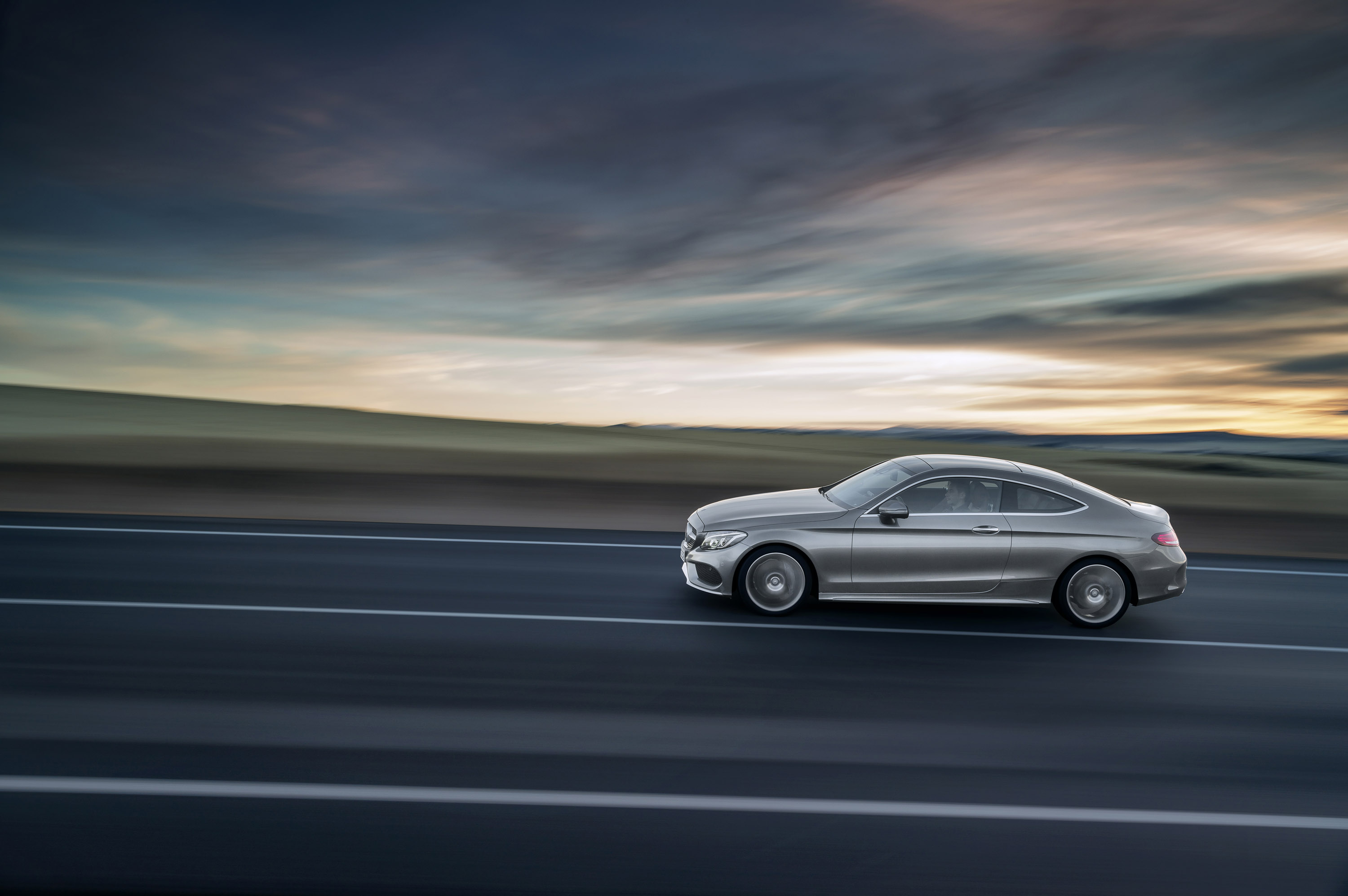Mercedes-Benz C-Class Coupe photo #17