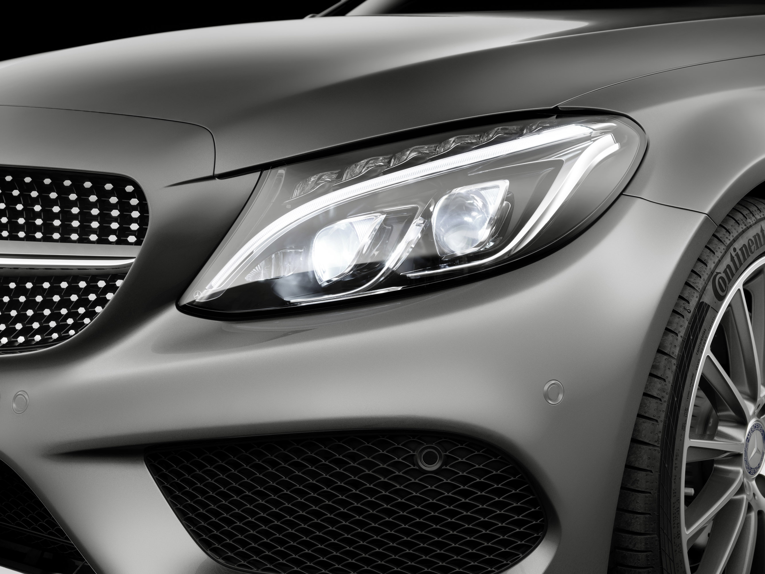 Mercedes-Benz C-Class Coupe photo #22