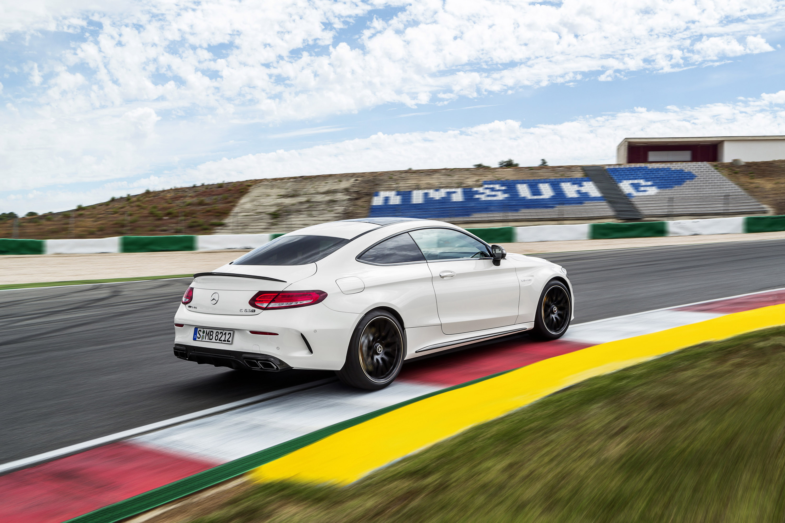 Mercedes-Benz C63 AMG Coupe photo #18