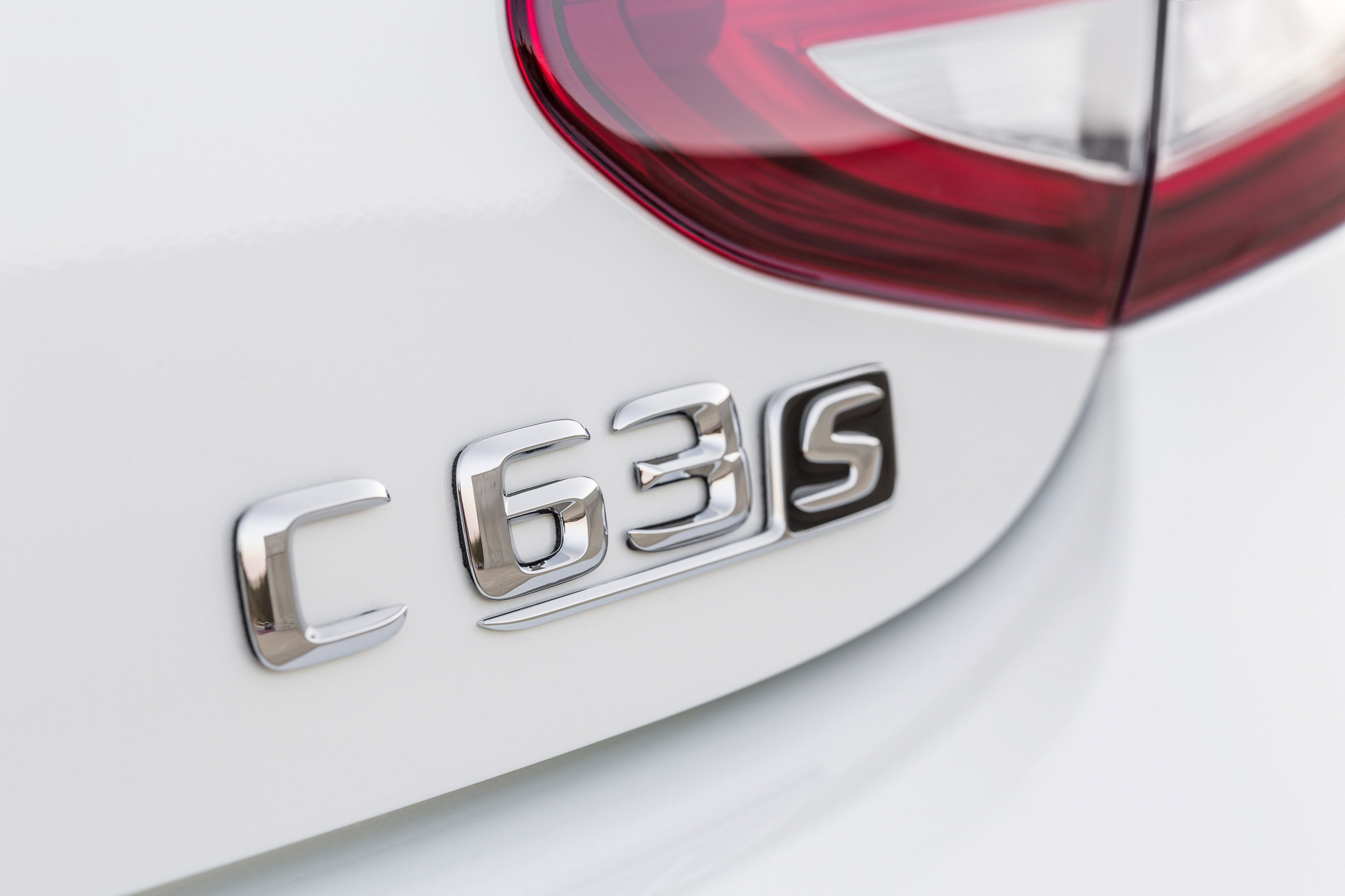 Mercedes-Benz C63 AMG Coupe photo #24
