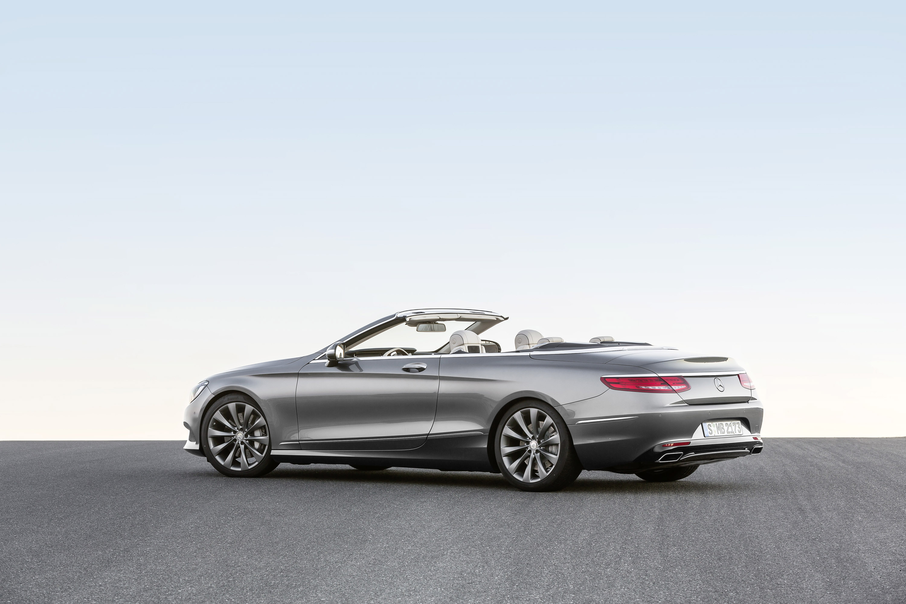 Mercedes-Benz S-Class Cabriolet photo #32