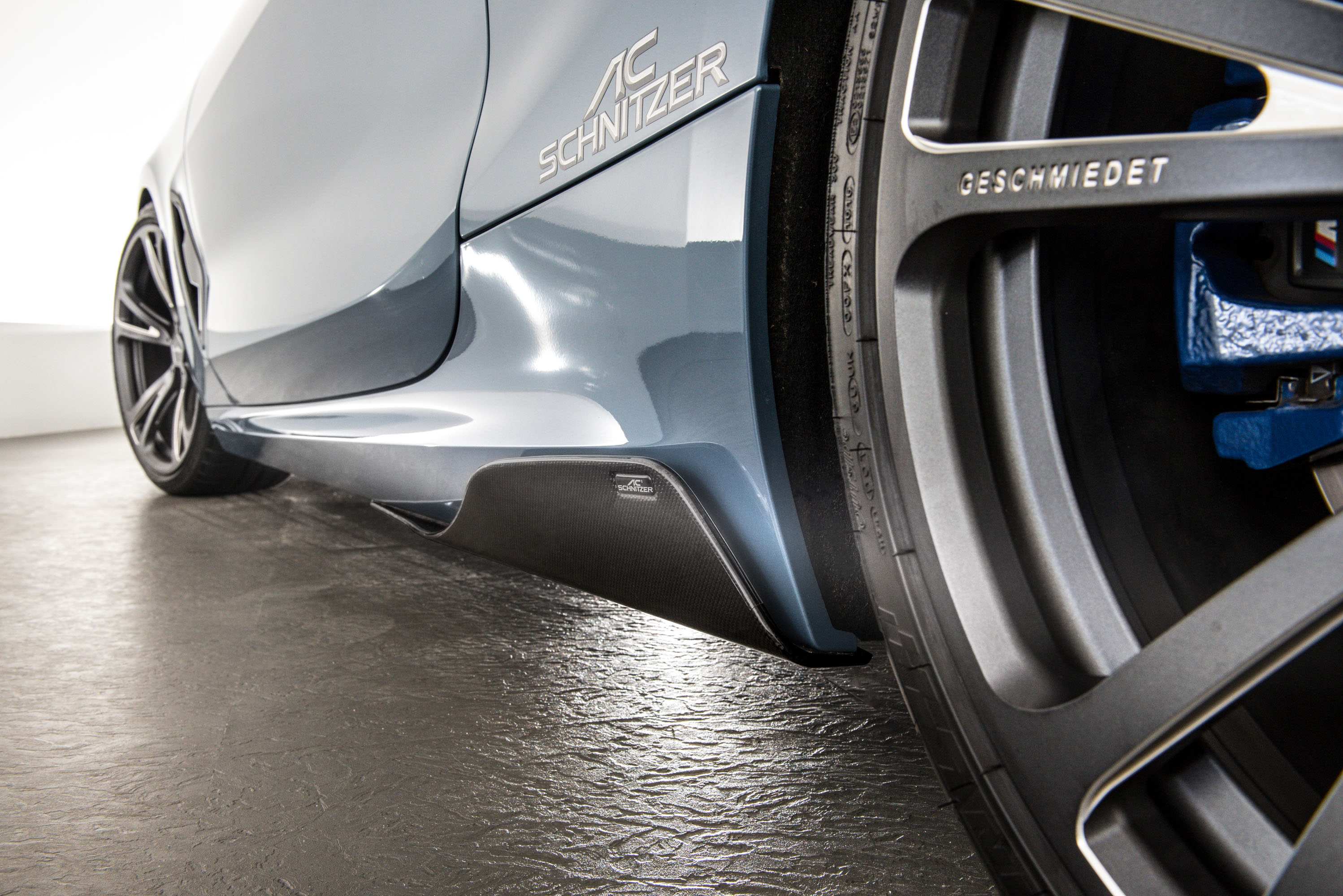 BMW 8 series (G14, G15) photo #17