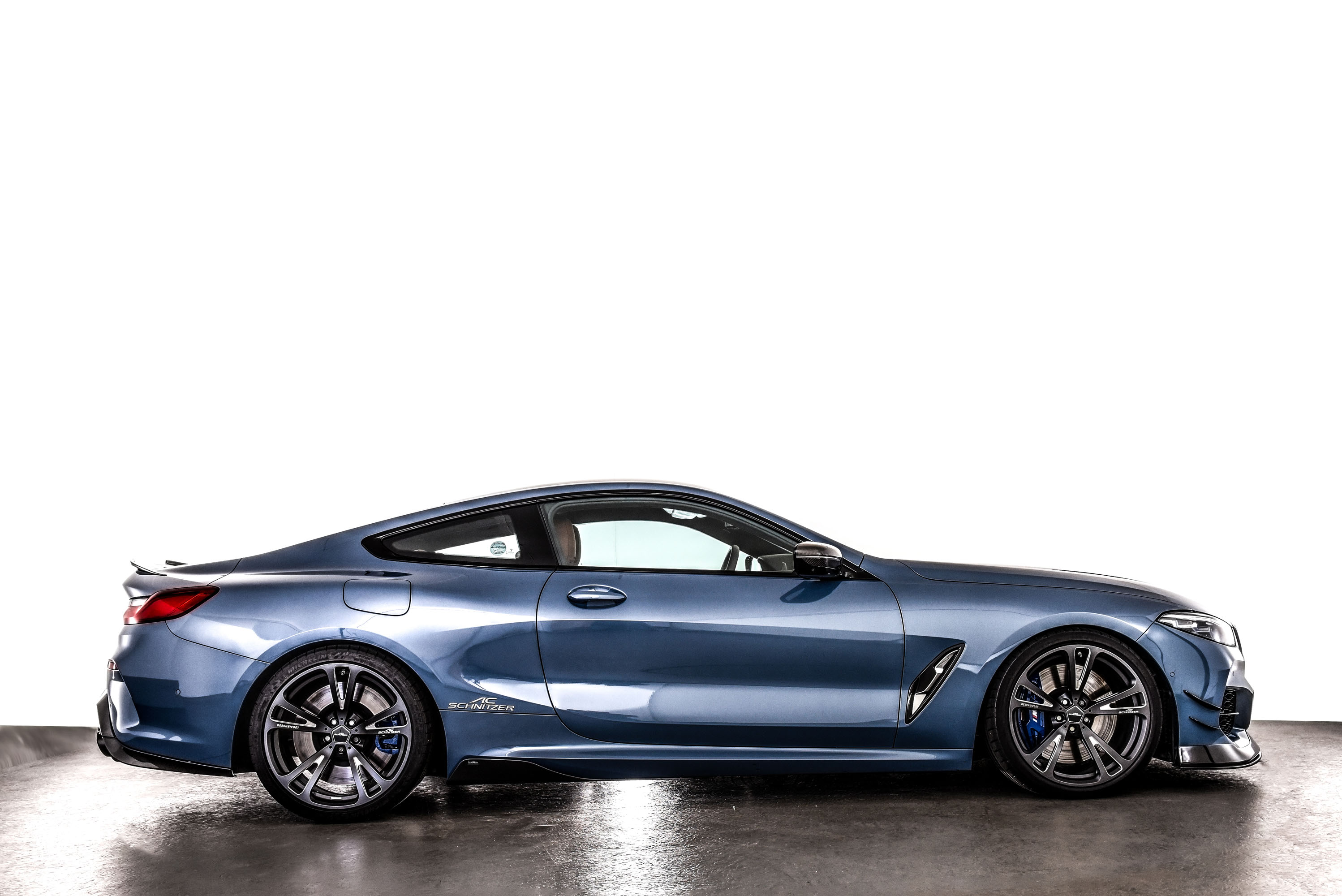 BMW 8 series (G14, G15) photo #27