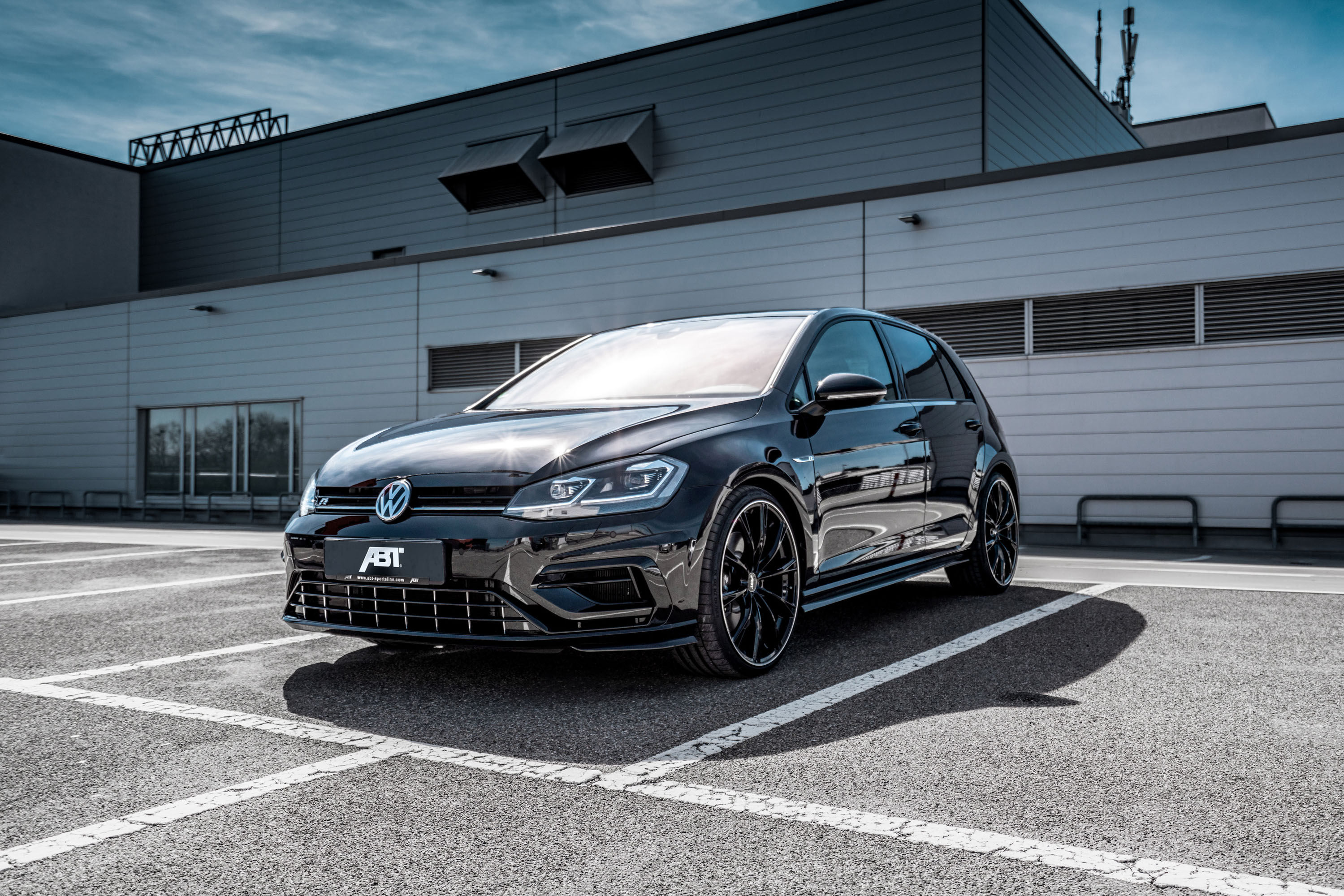 ABT Golf R photo #6