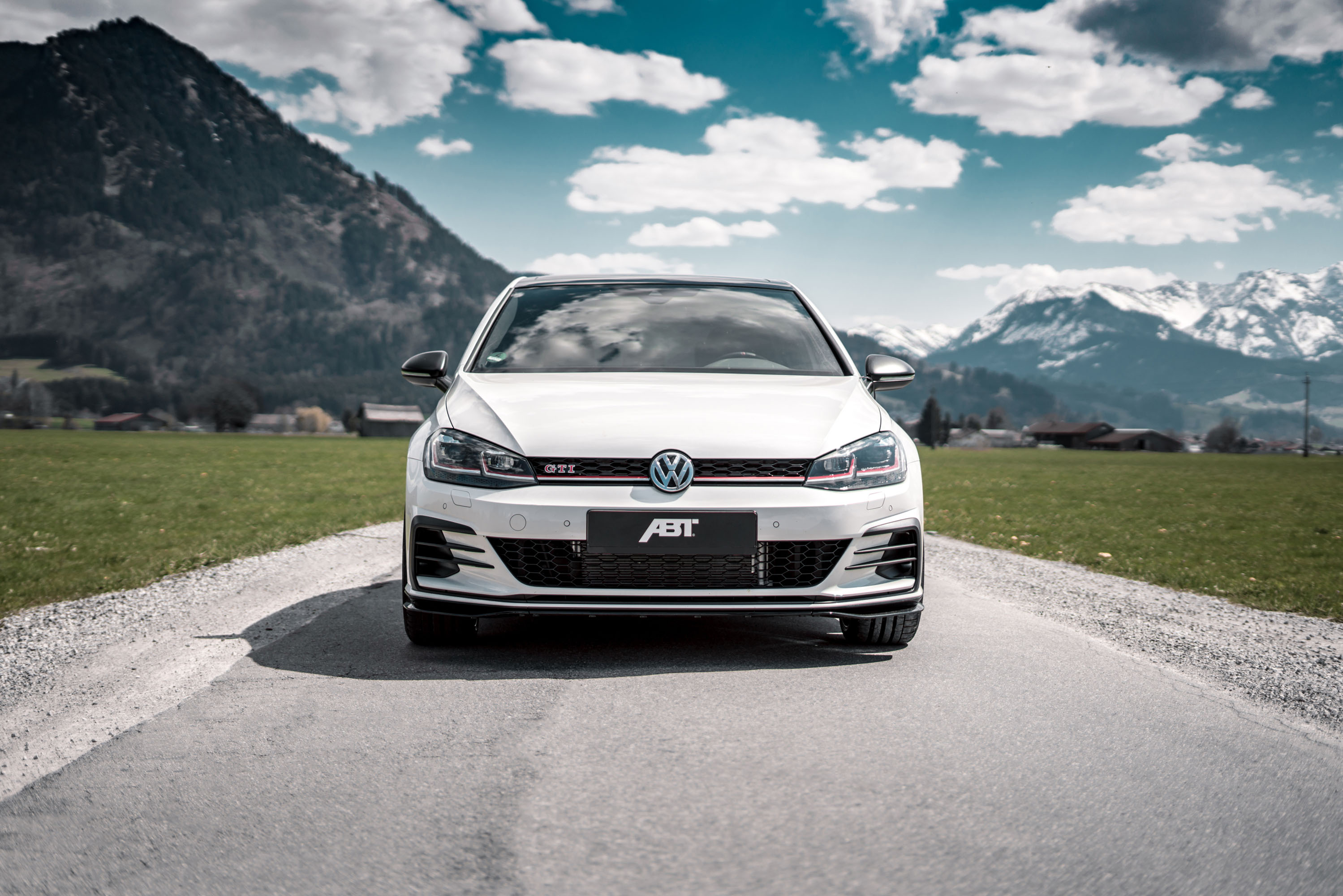 ABT GOLF VII GTI TCR photo #3