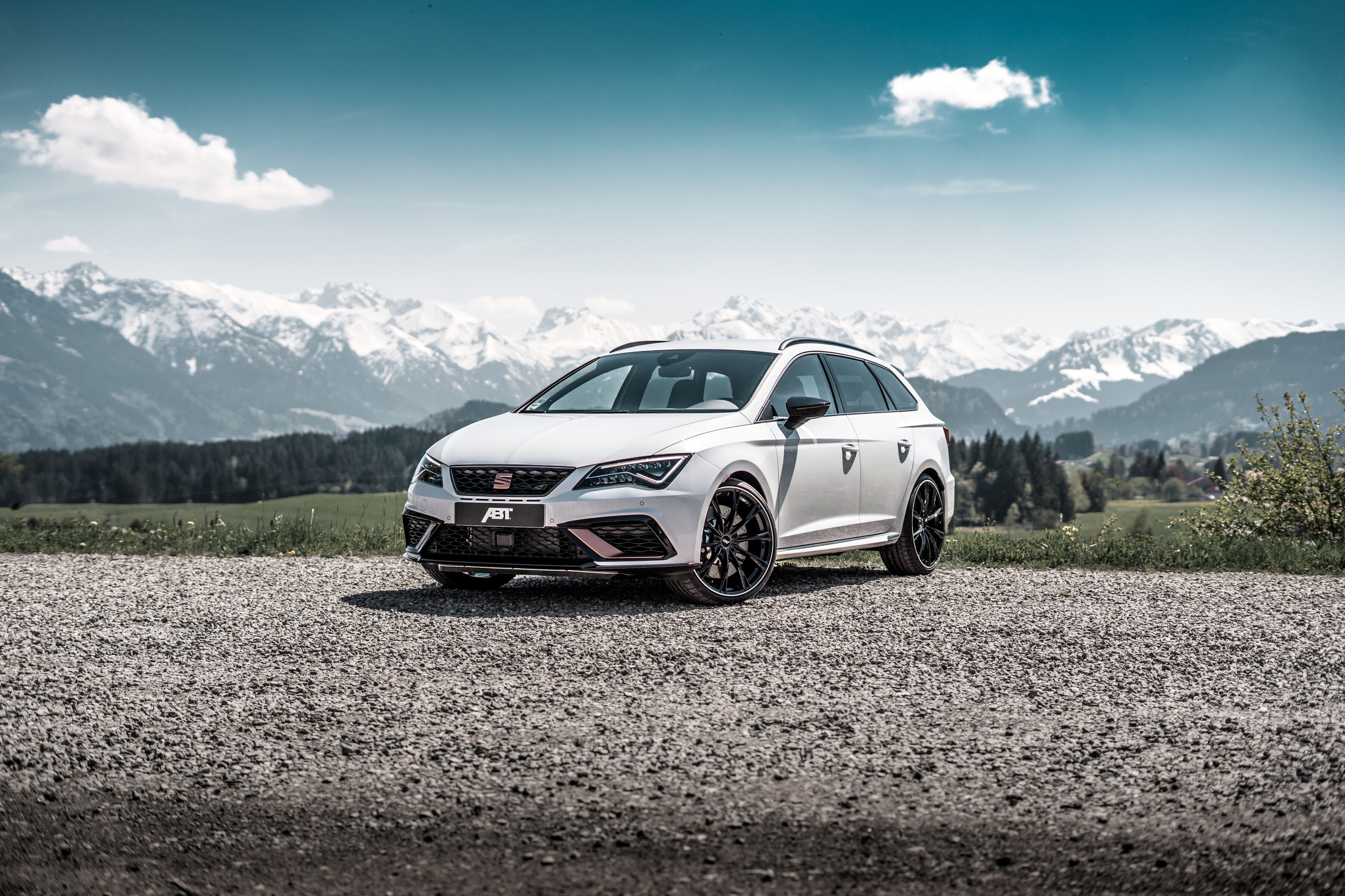 ABT Seat Leon Cupra R ST photo #1