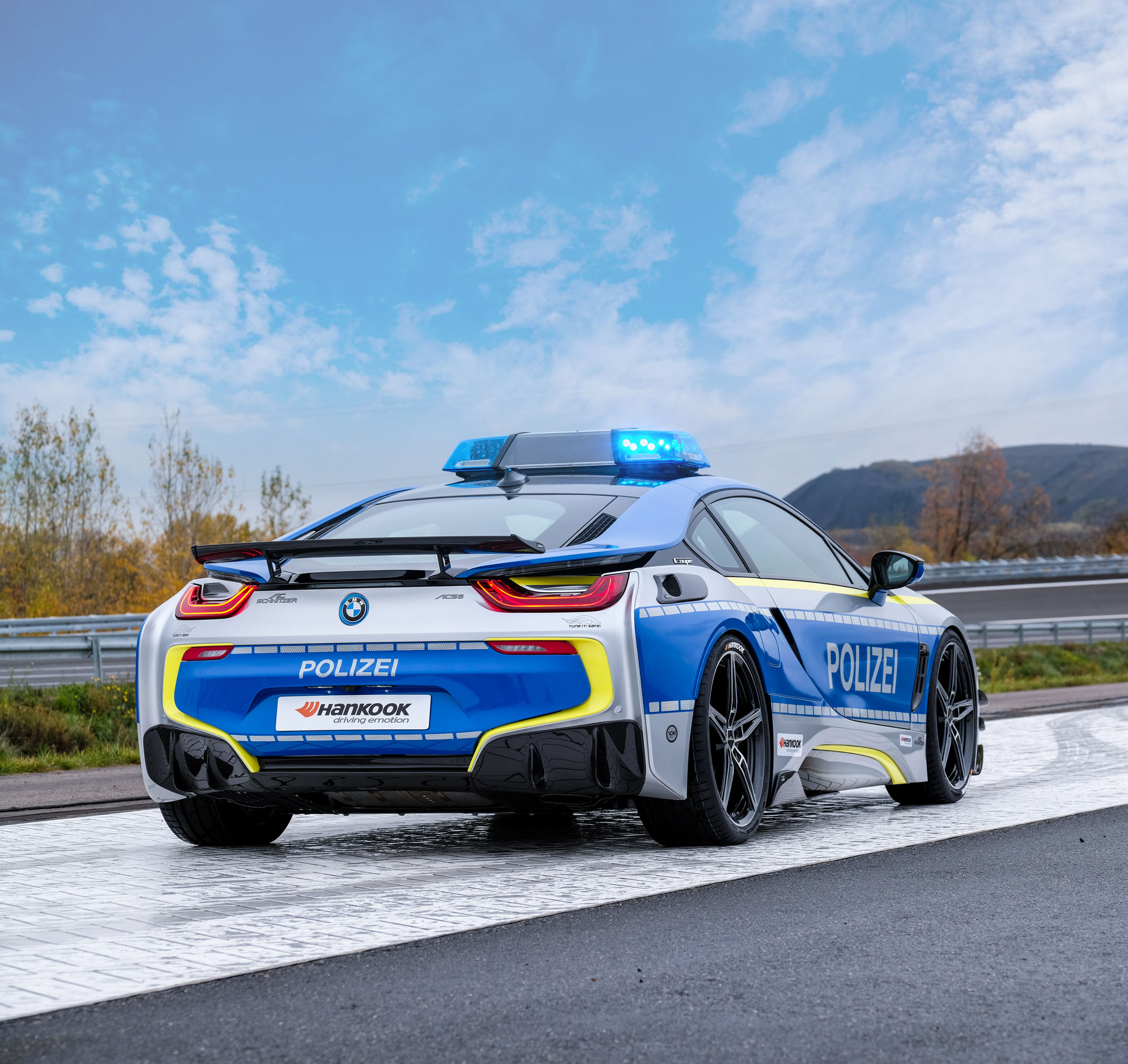 BMW i8 Police photo #2