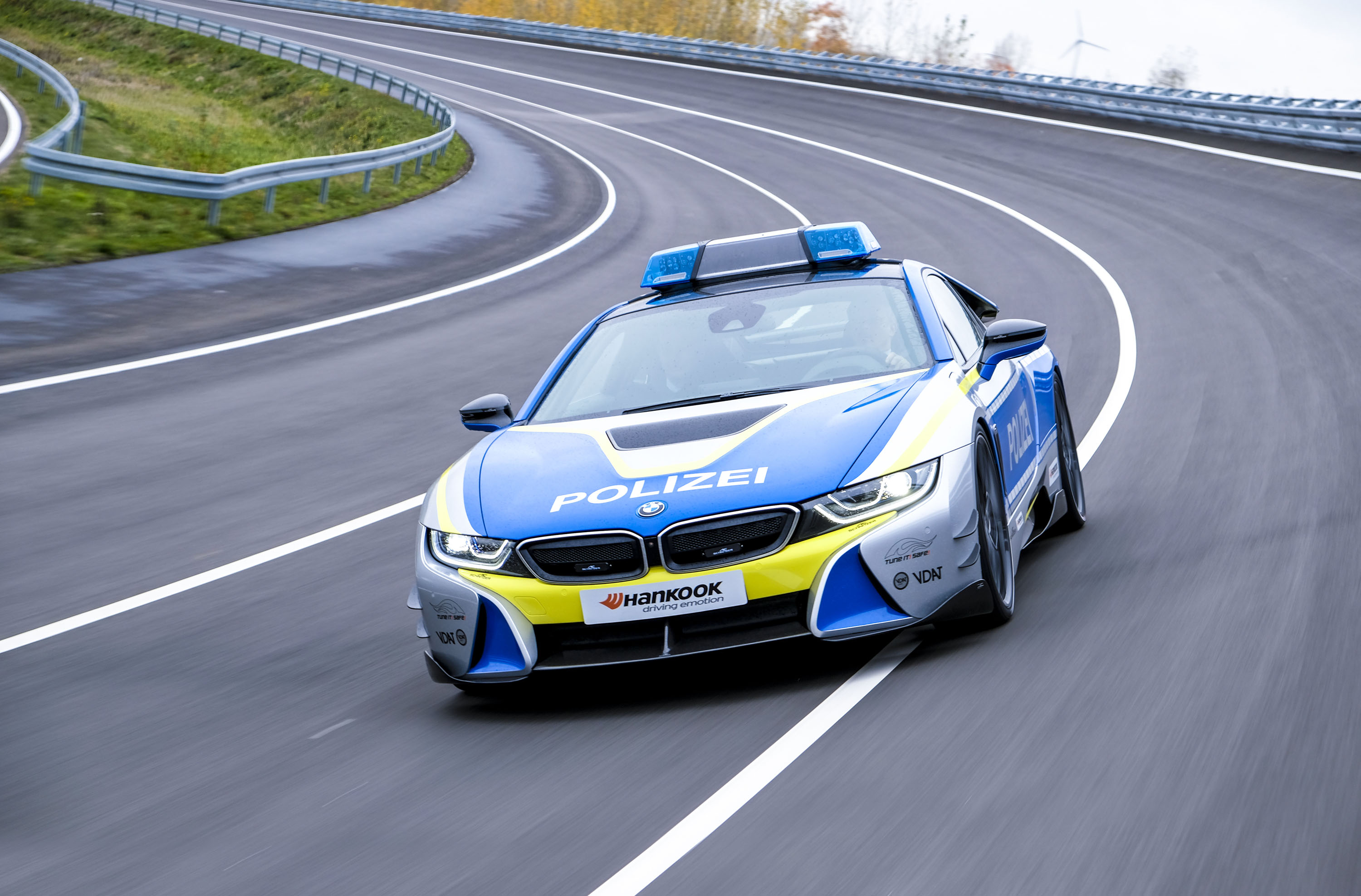 BMW i8 Police photo #3