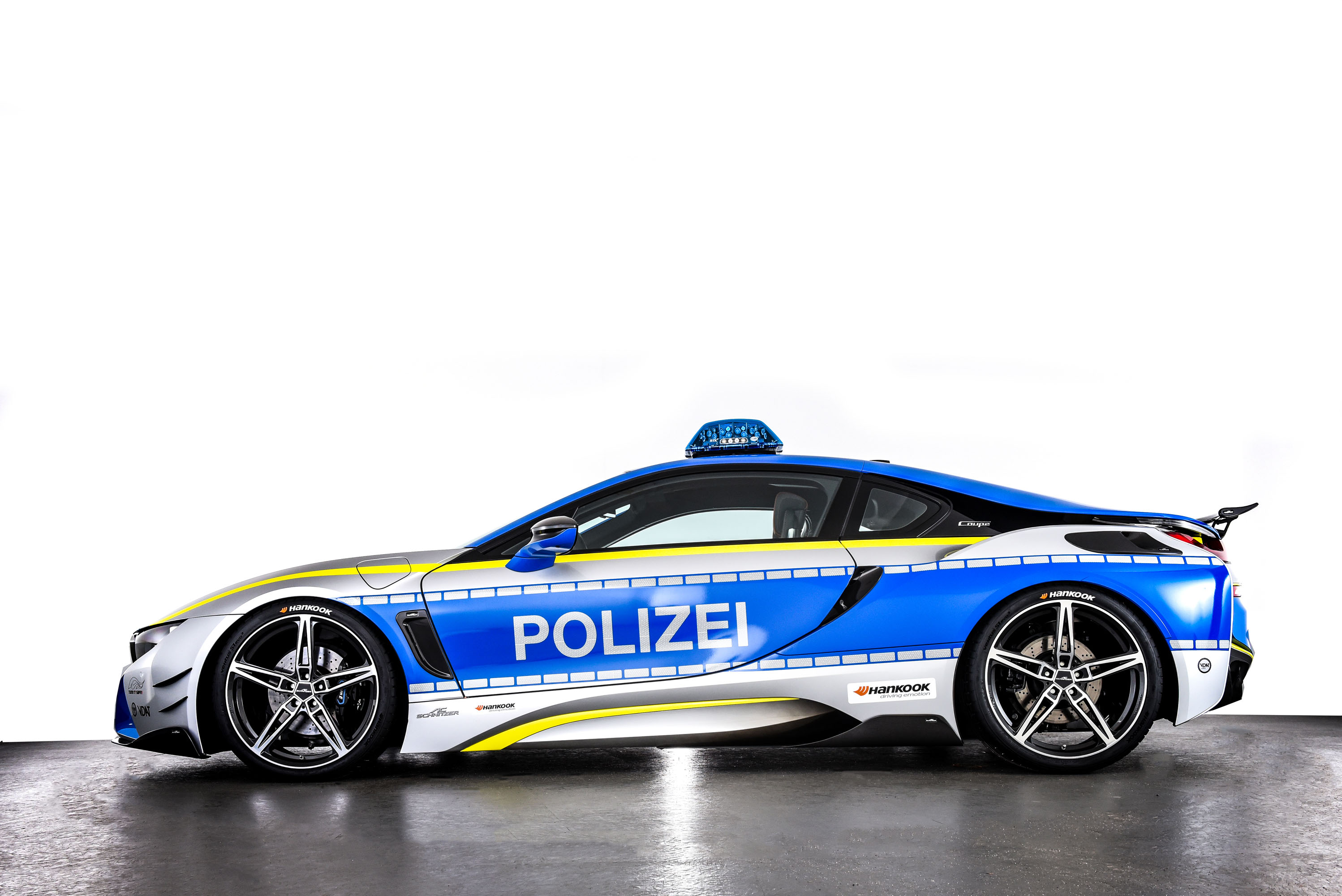 BMW i8 Police photo #18