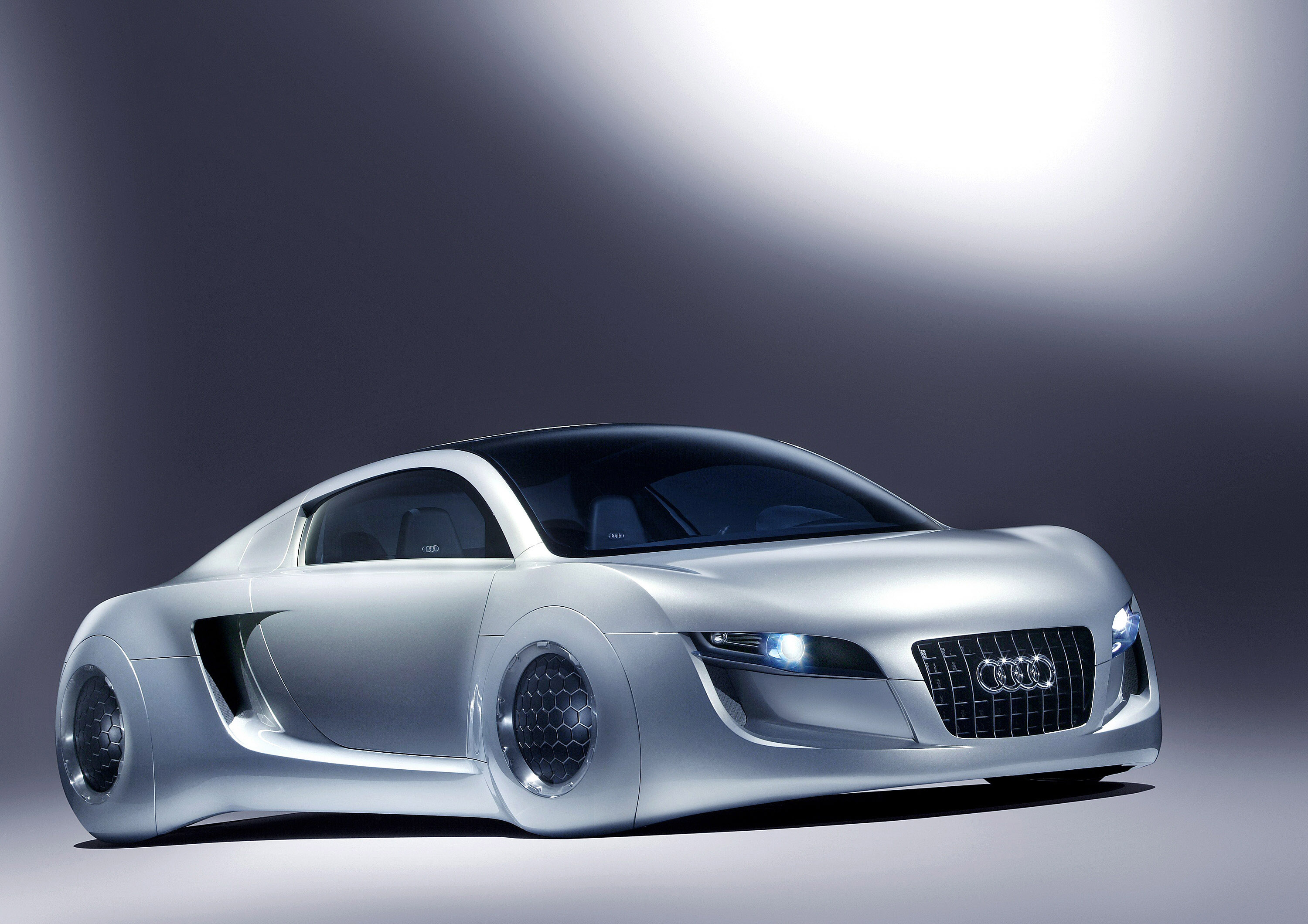 Роботы audi. 2004: Audi RSQ. Ауди RSQ концепт. Audi RSQ Я робот. Audi RSQ E-tron.