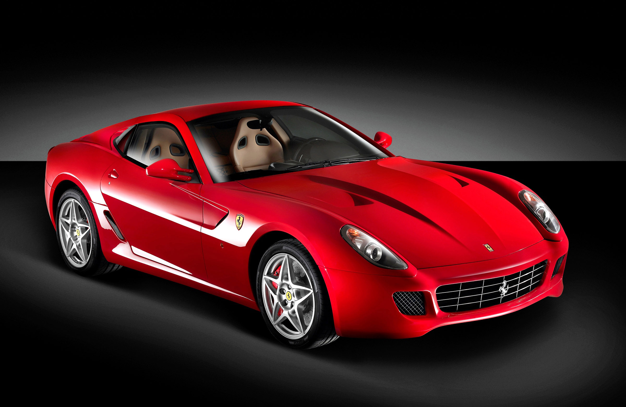 Машино лет. Машина Феррари. Ferrari 599. Красная спортивная машина Феррари. Ferrari f430.