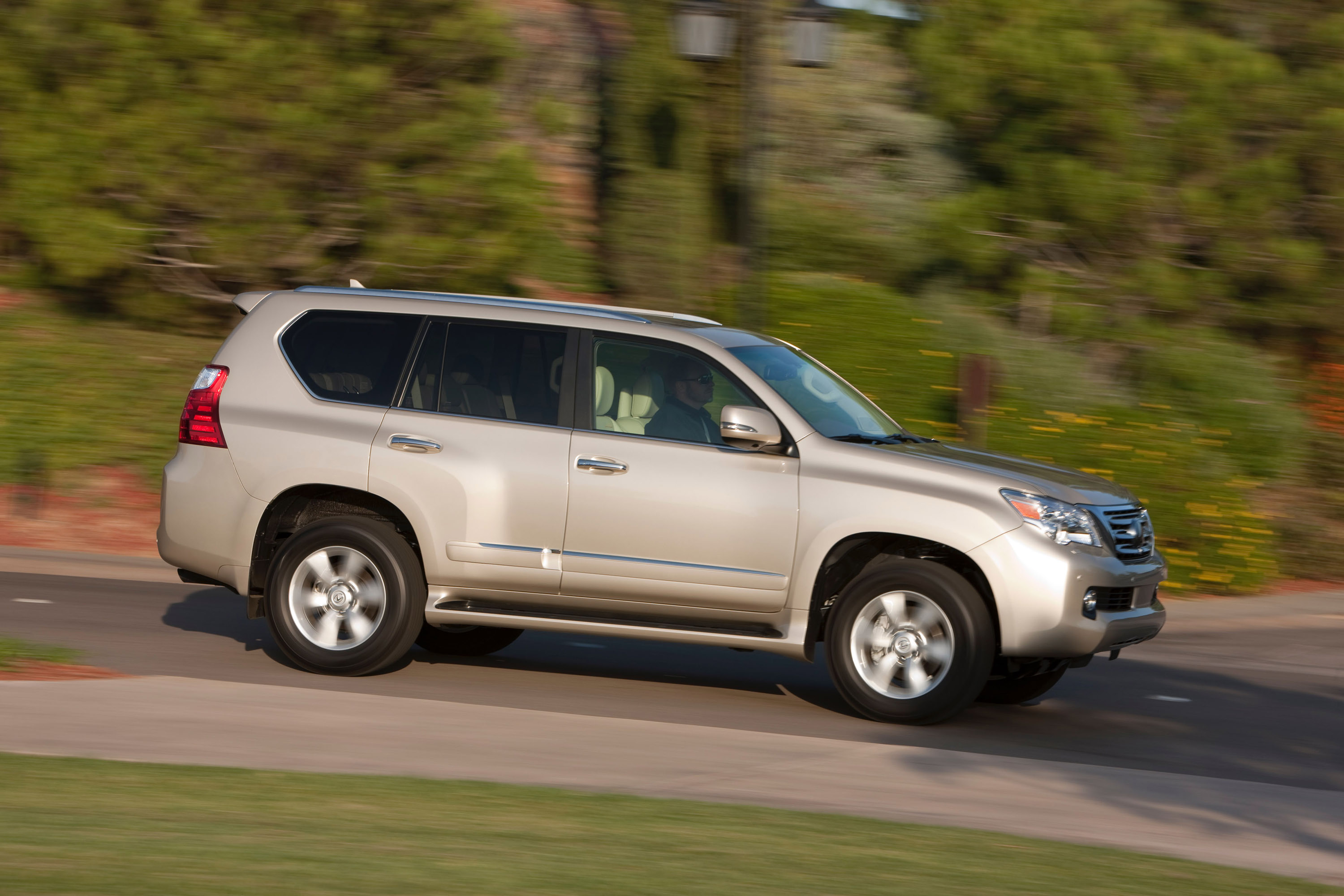 Фото gx. Лексус gx460. Лексус ГХ 460. Lexus gx460 2012. Lexus gx460 2010.