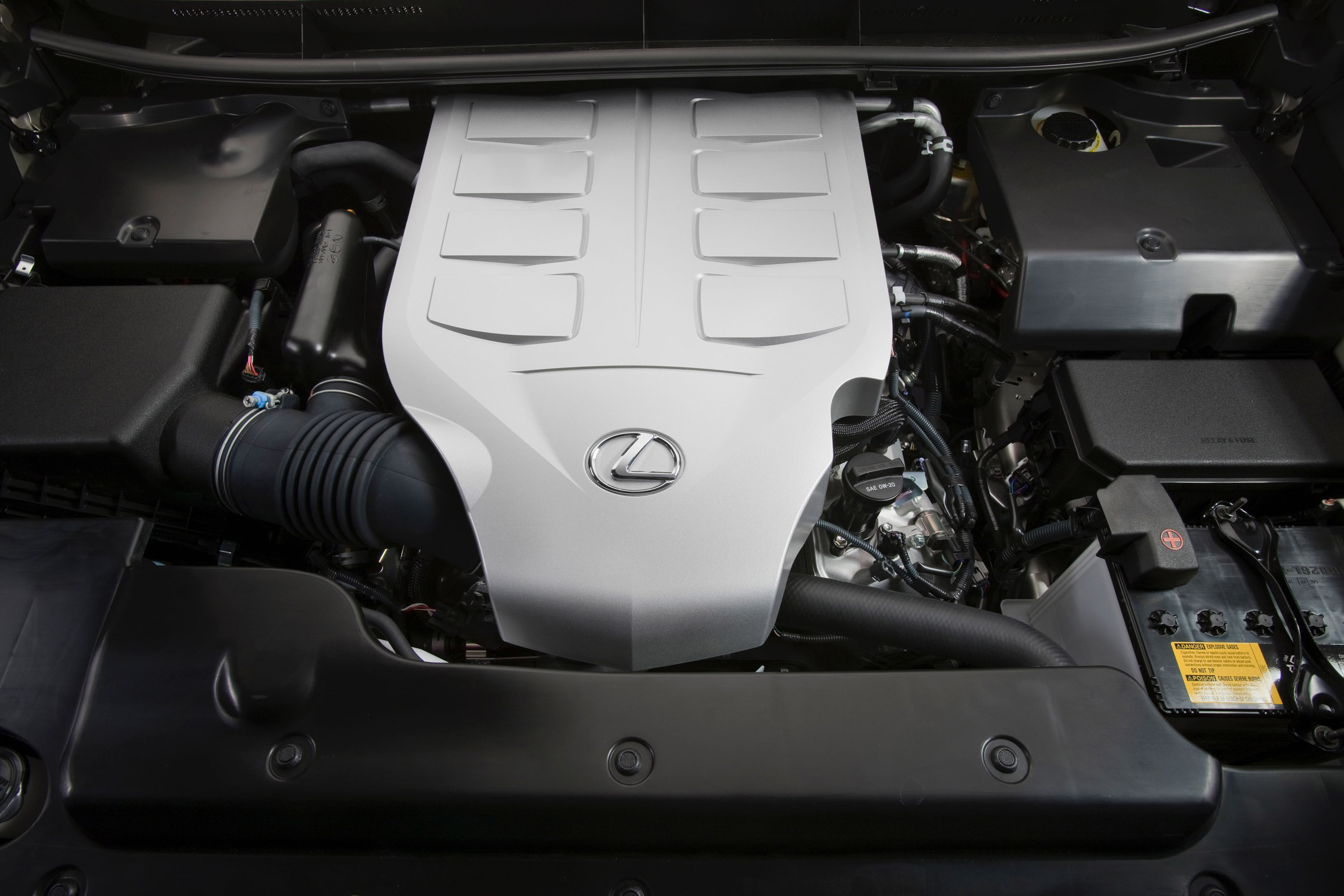Масло gx460. Lexus GX 460 мотор. Lexus gx460 двигатель. Под капотом Лексус gx460. Lexus gx460 USA.