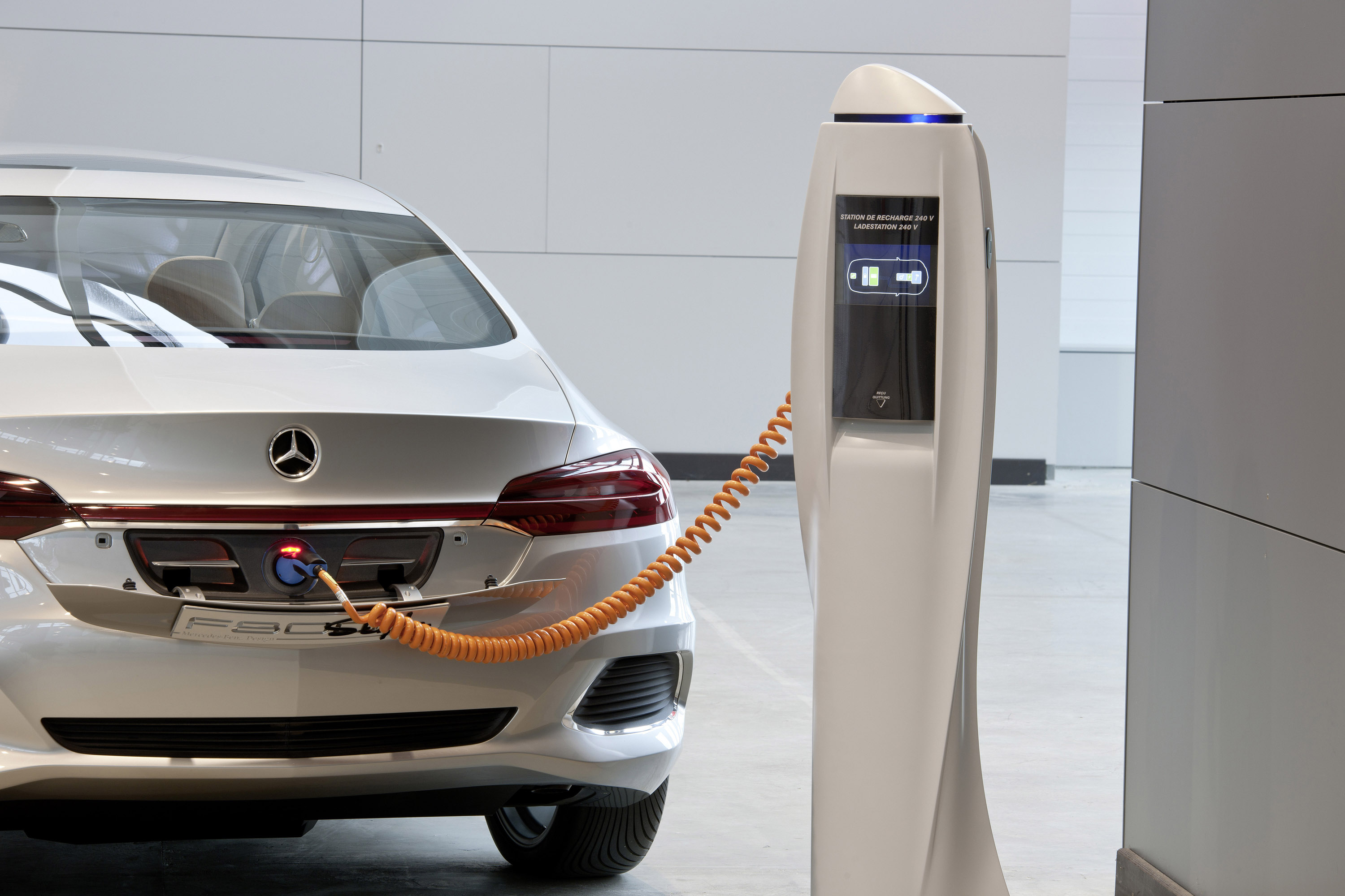 2010 Mercedes Benz f800 Style